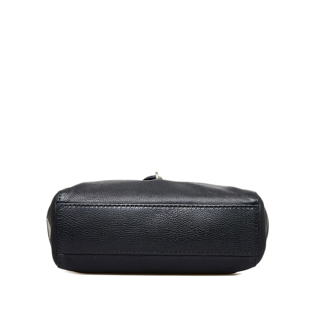 Prada Leather Shoulder Bag (SHG-YolIa4)