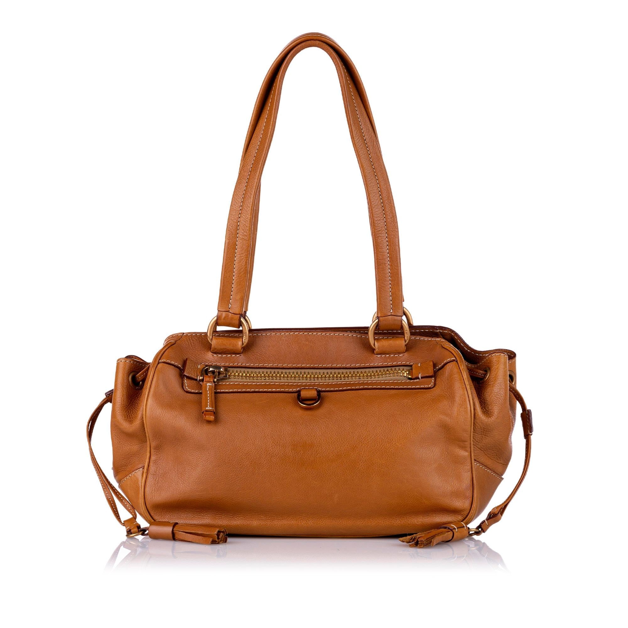 Prada Leather Shoulder bag (SHG-32133)