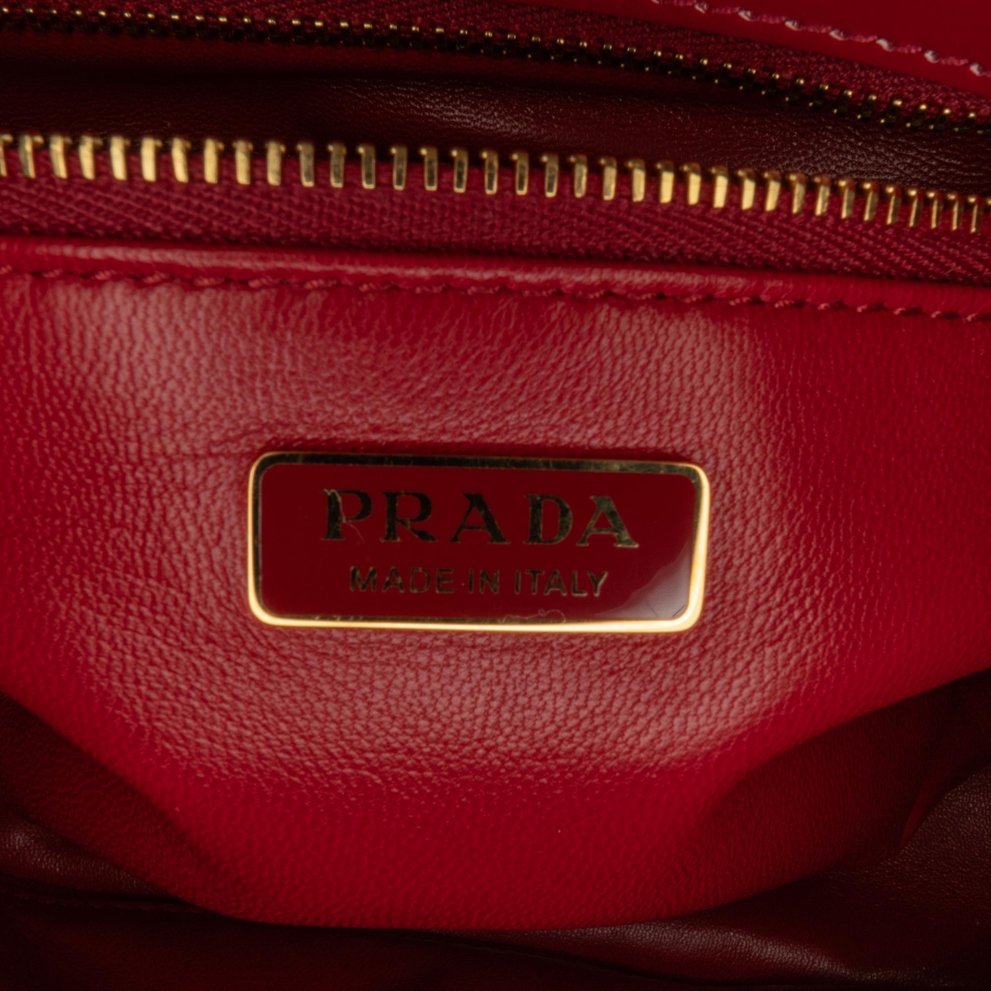Prada Mini Patent Galleria Double Zip Satchel (SHG-pRGtU5)