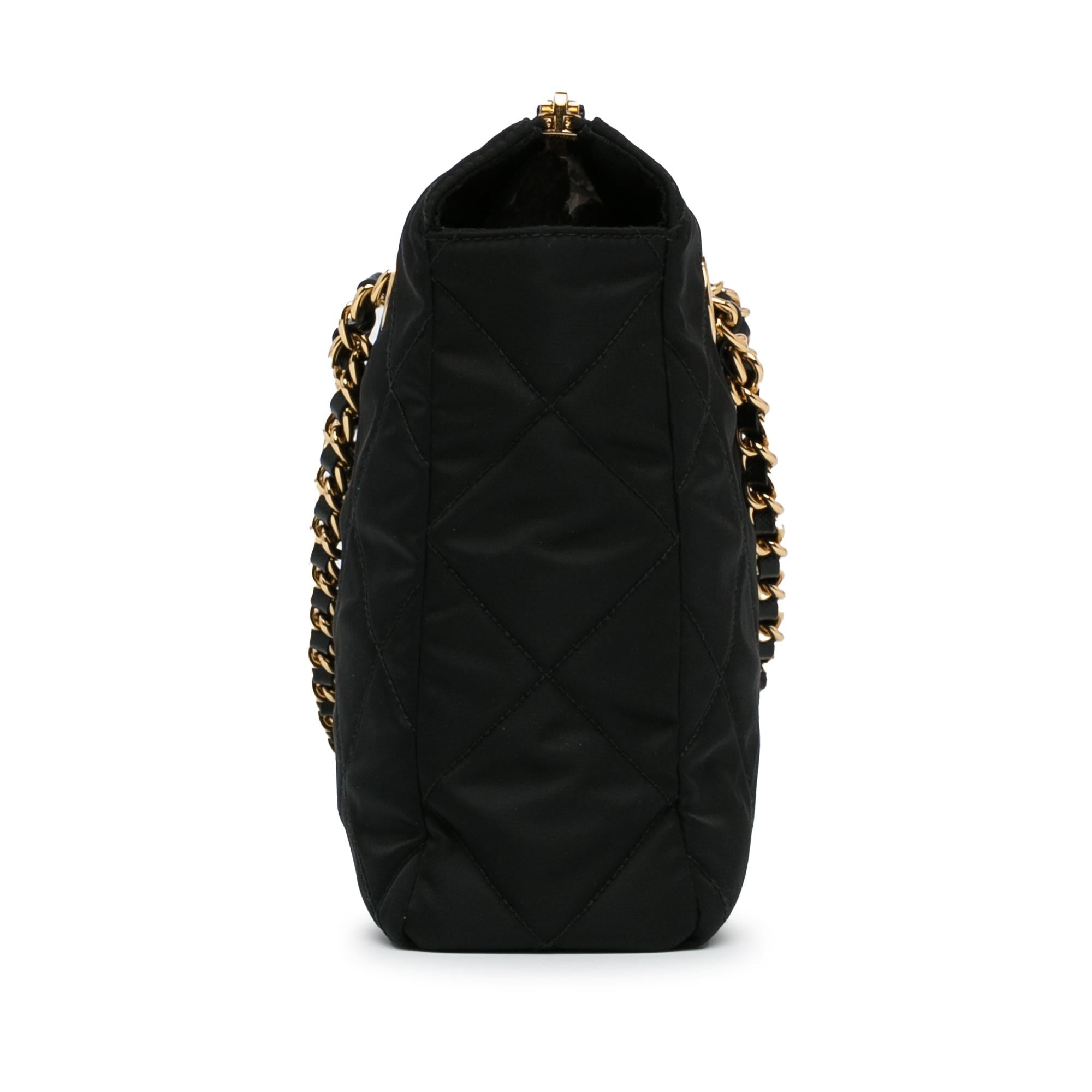 Prada Re-Nylon Re-Edition 1995 Chaine Shoulder Bag (SHG-UjeRfW)
