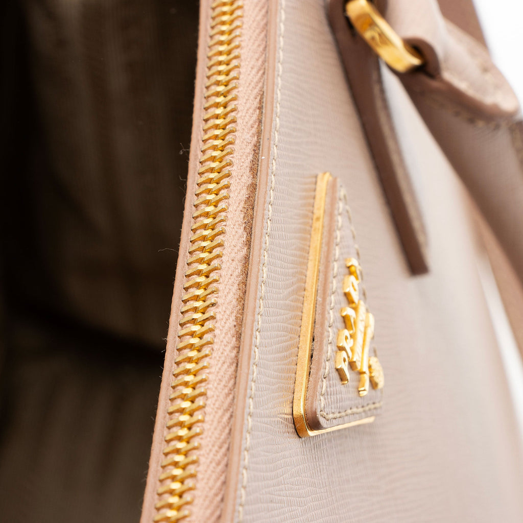 Prada Saffiano Galleria Medium Tote