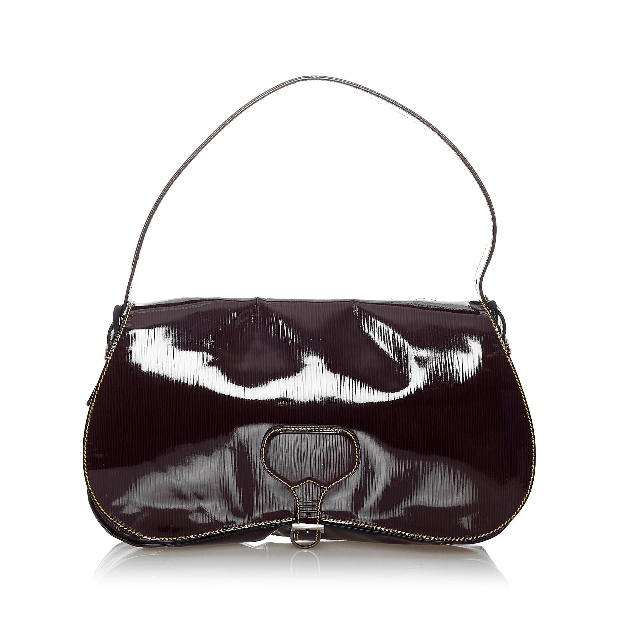 Prada Saffiano Vernice Shoulder Bag (SHG-29801)
