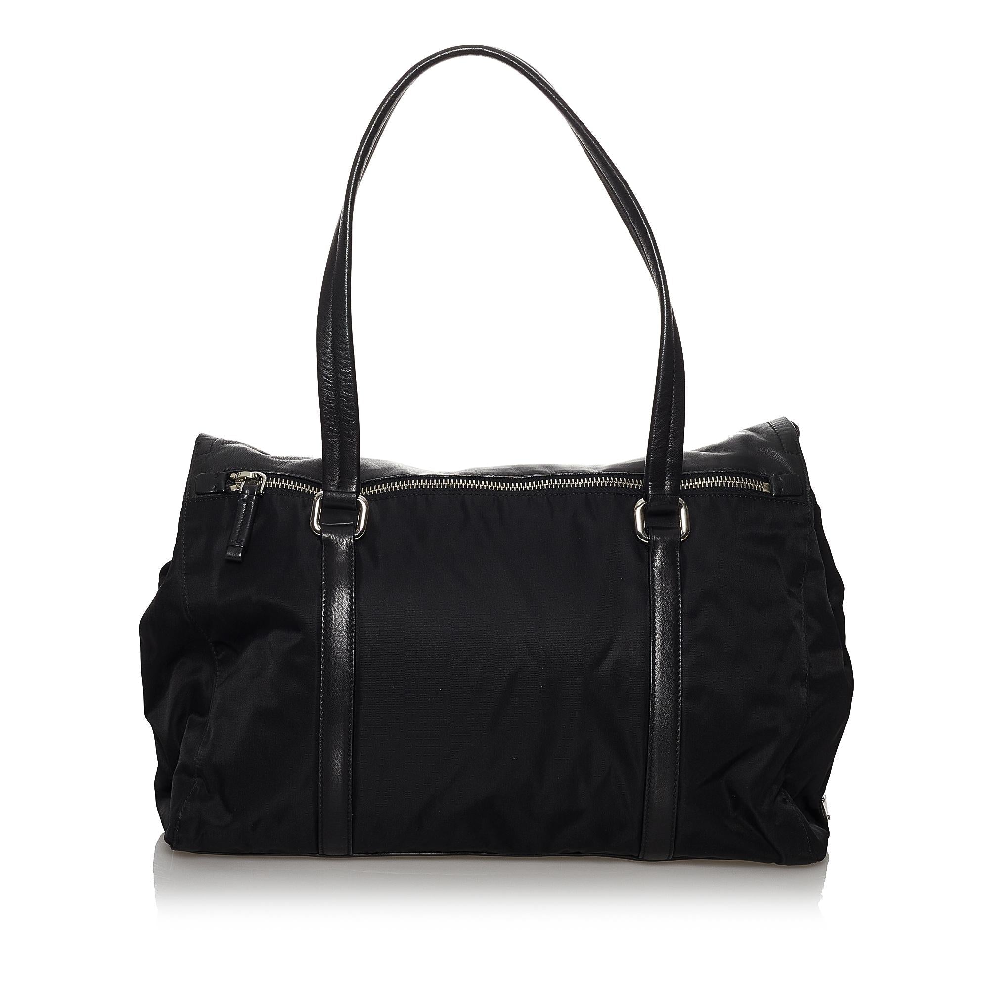 Prada Tessuto Easy Shoulder Bag (SHG-29710)
