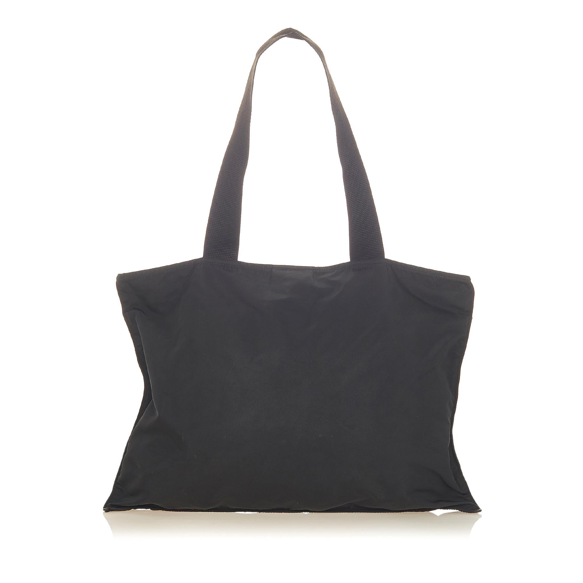 Prada Tessuto Shoulder Bag (SHG-31496)