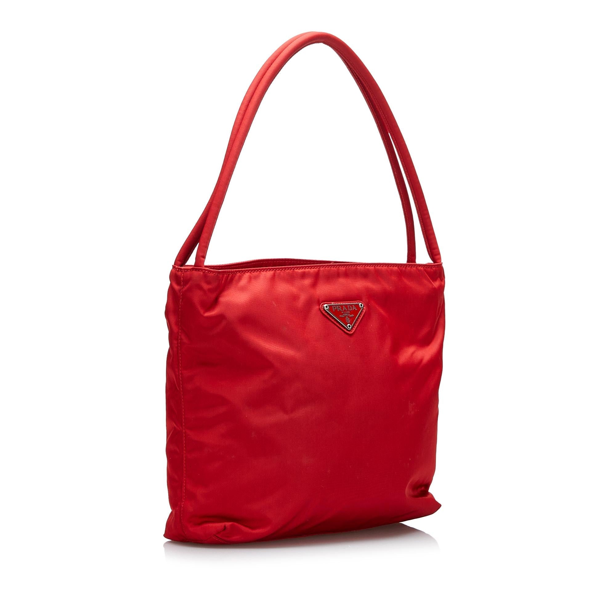 Prada Tessuto Shoulder Bag (SHG-JYhAQF)