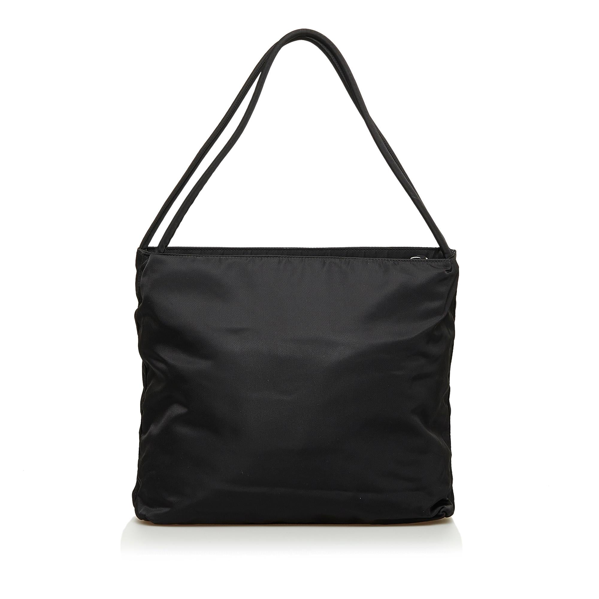 Prada Tessuto Shoulder Bag (SHG-K8iP9K)