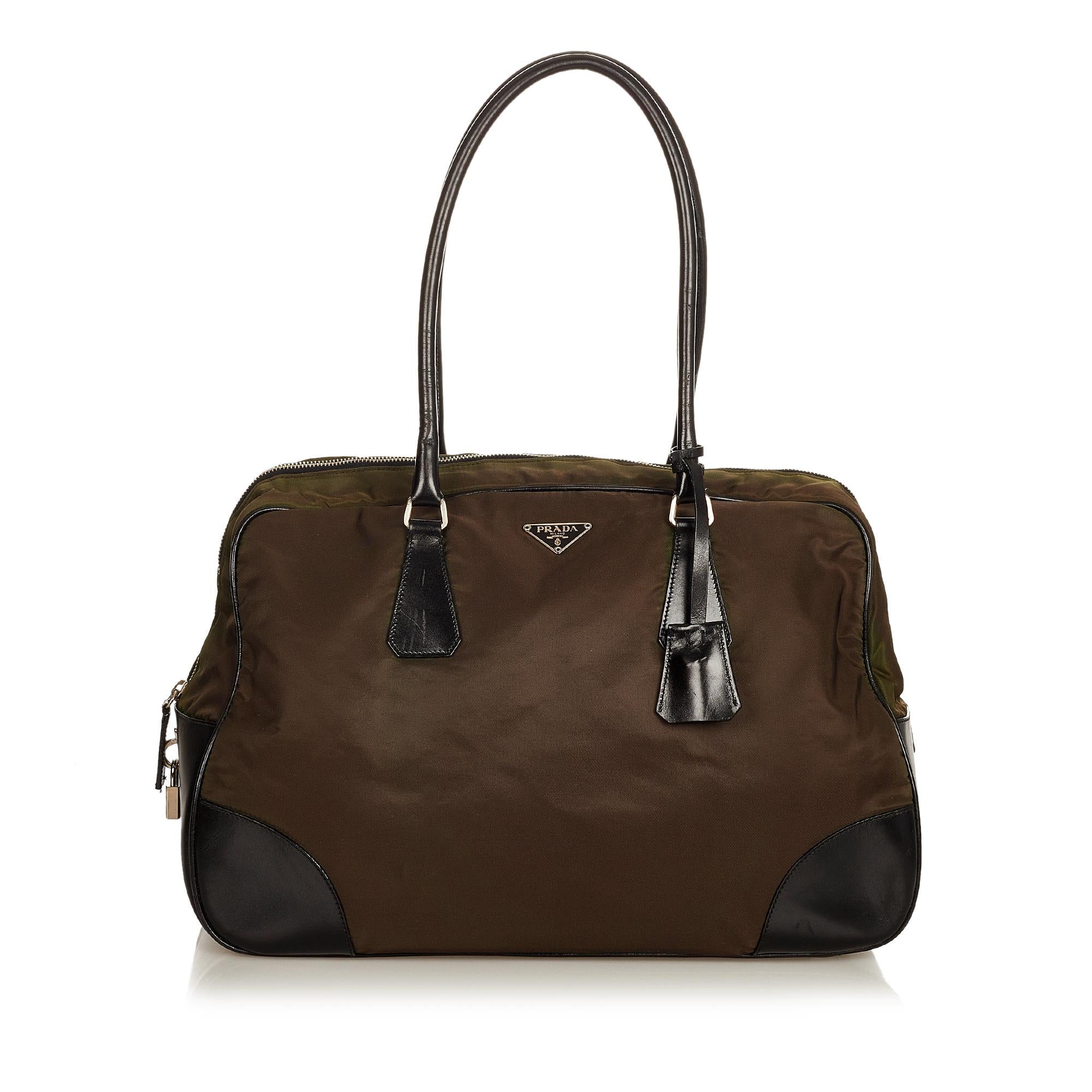 Prada Tessuto Shoulder Bag (SHG-ktCZWP)