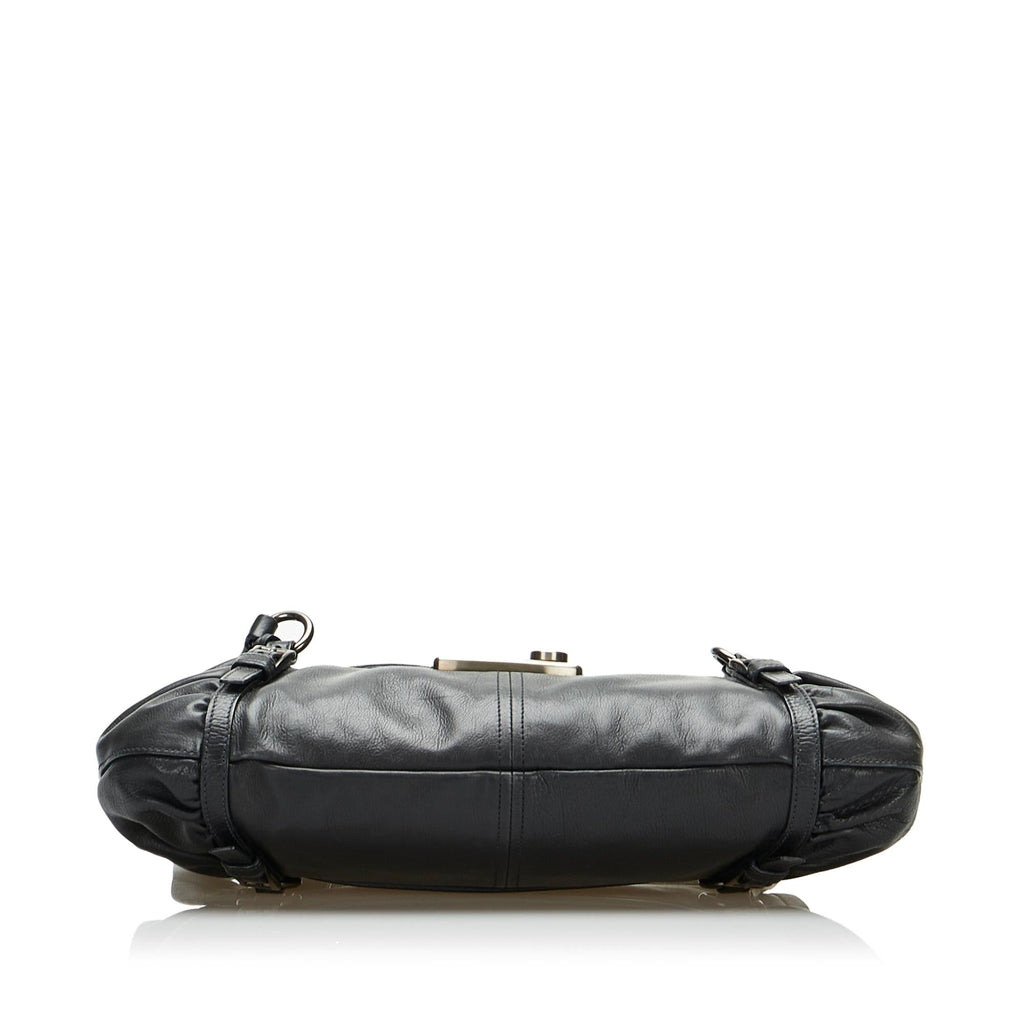 Prada Vitello Daino Easy Sound Lock Shoulder Bag (SHG-ZwaqYZ)