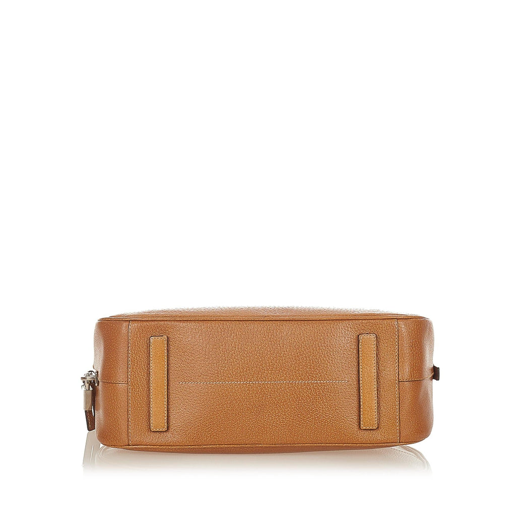Prada Vitello Daino Shoulder Bag (SHG-31692)