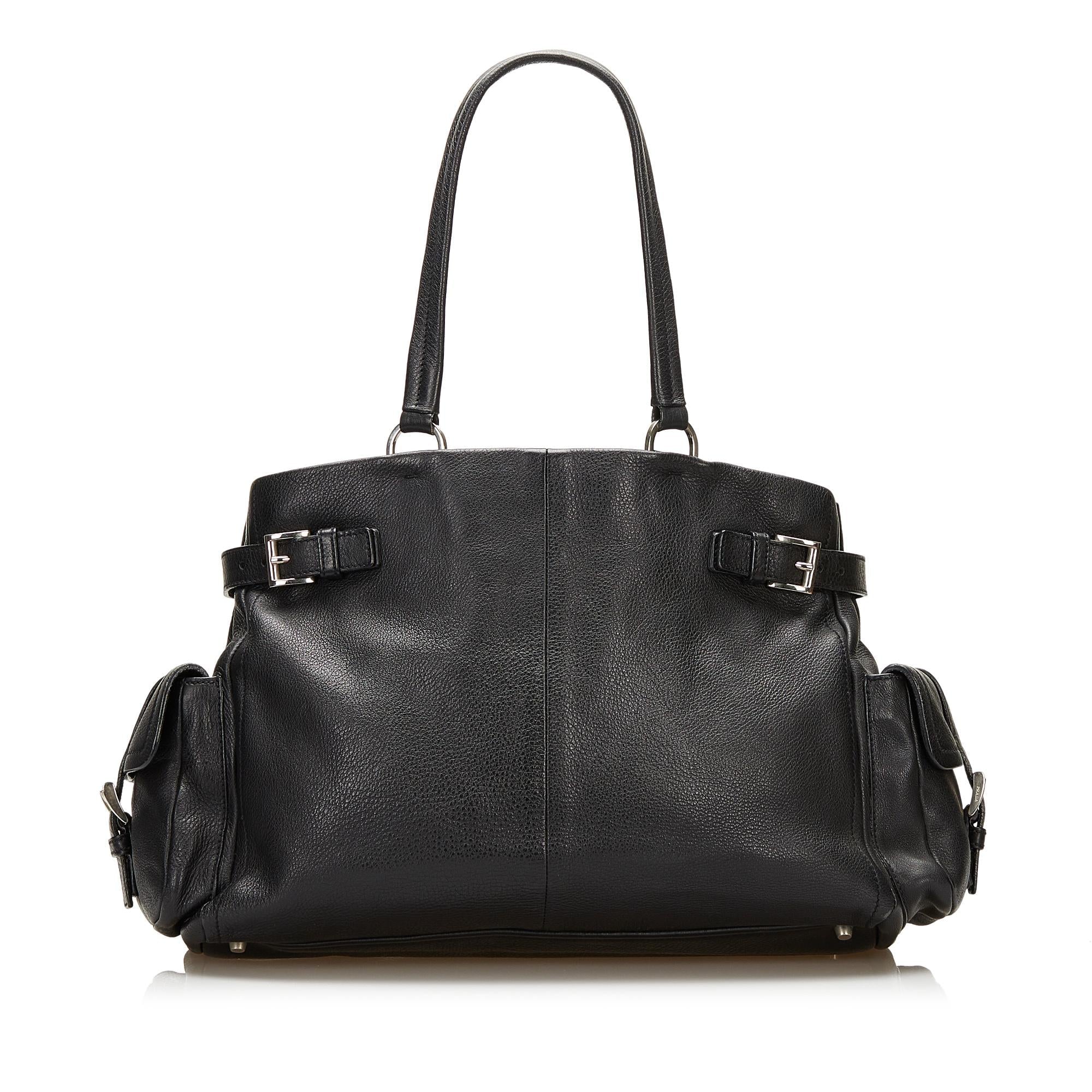 Prada Vitello Daino Shoulder Bag (SHG-35600)