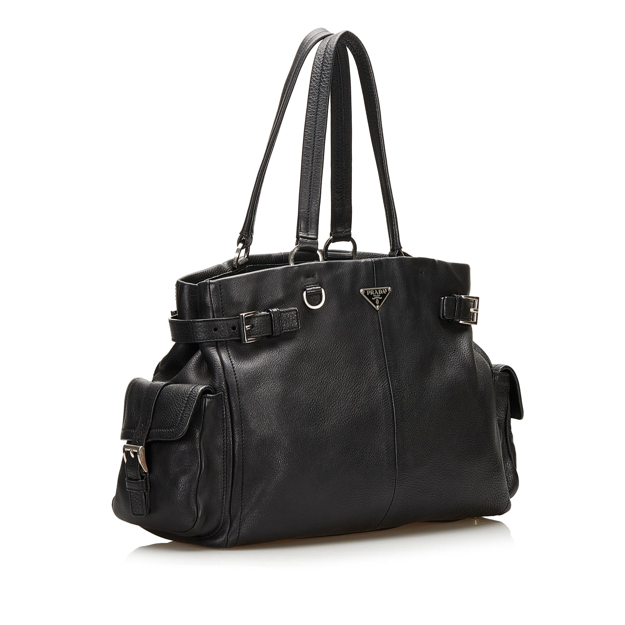 Prada Vitello Daino Shoulder Bag (SHG-35600)