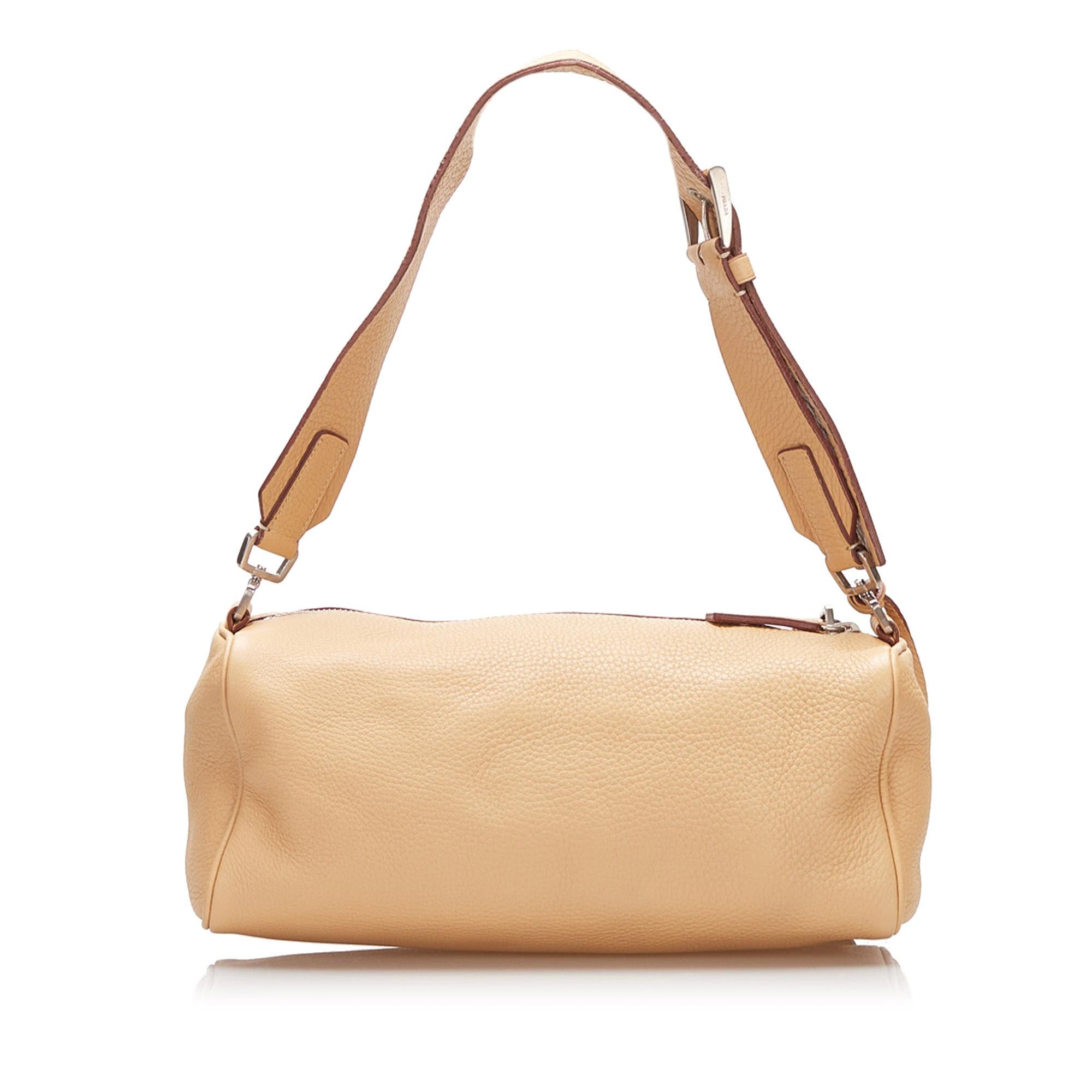 Prada Vitello Daino Shoulder Bag (SHG-g9uKnn)