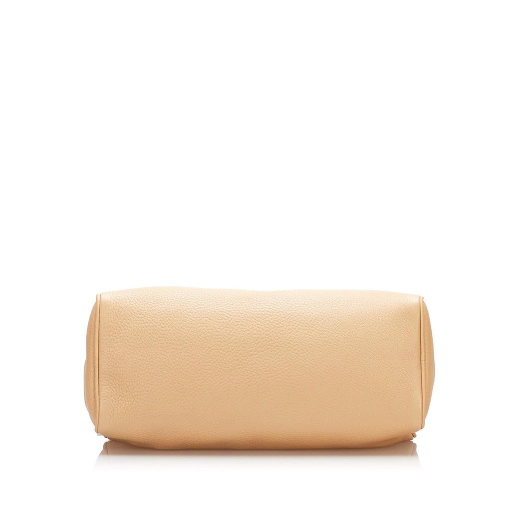 Prada Vitello Daino Shoulder Bag (SHG-g9uKnn)