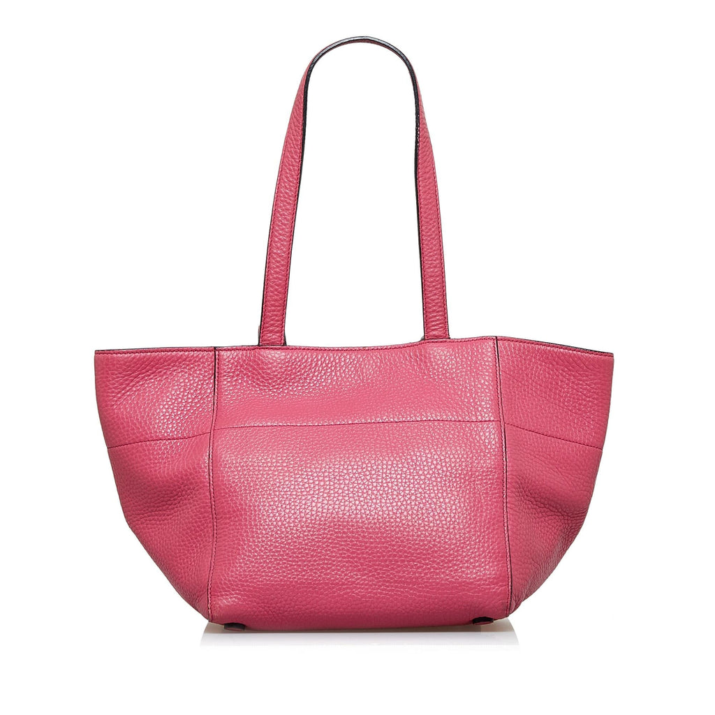 Prada Vitello Daino Shoulder Bag (SHG-YWTXqd)