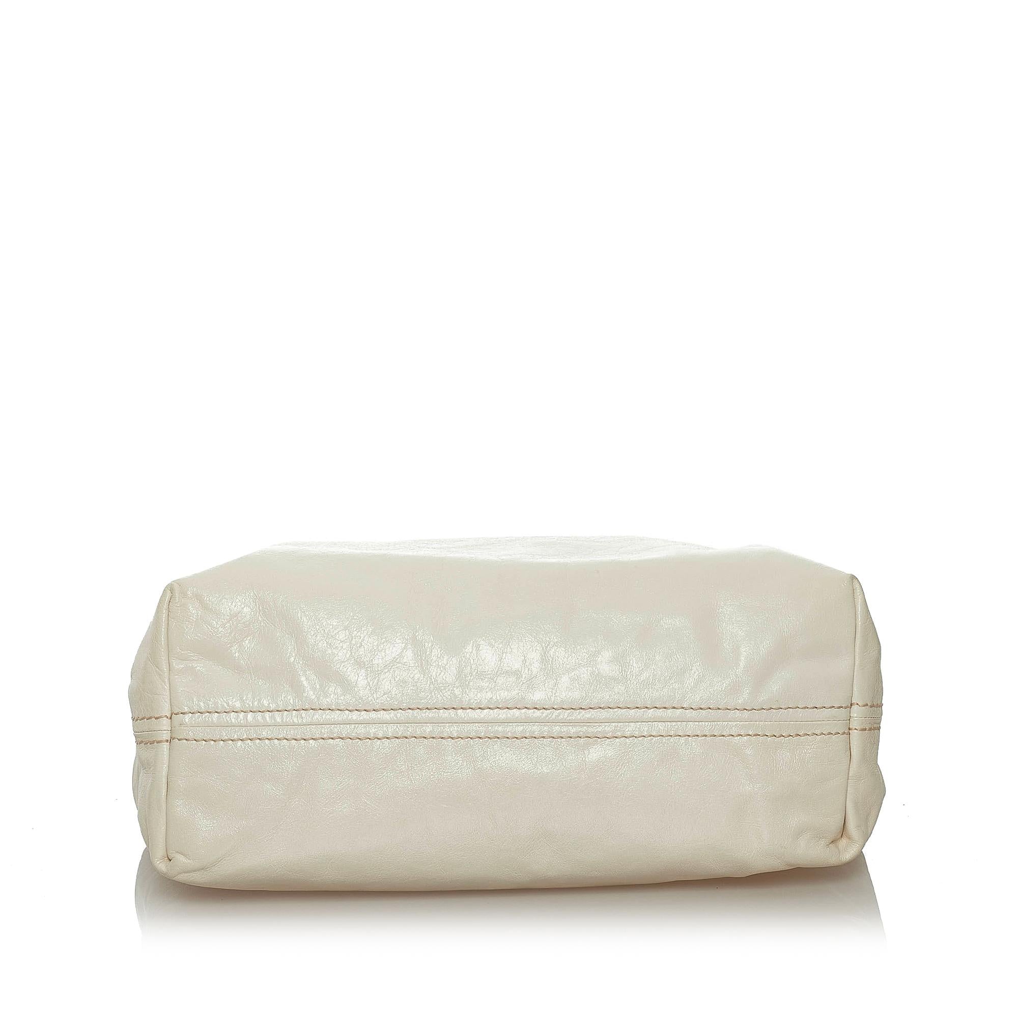 Prada Vitello Shine Shoulder Bag (SHG-28739)