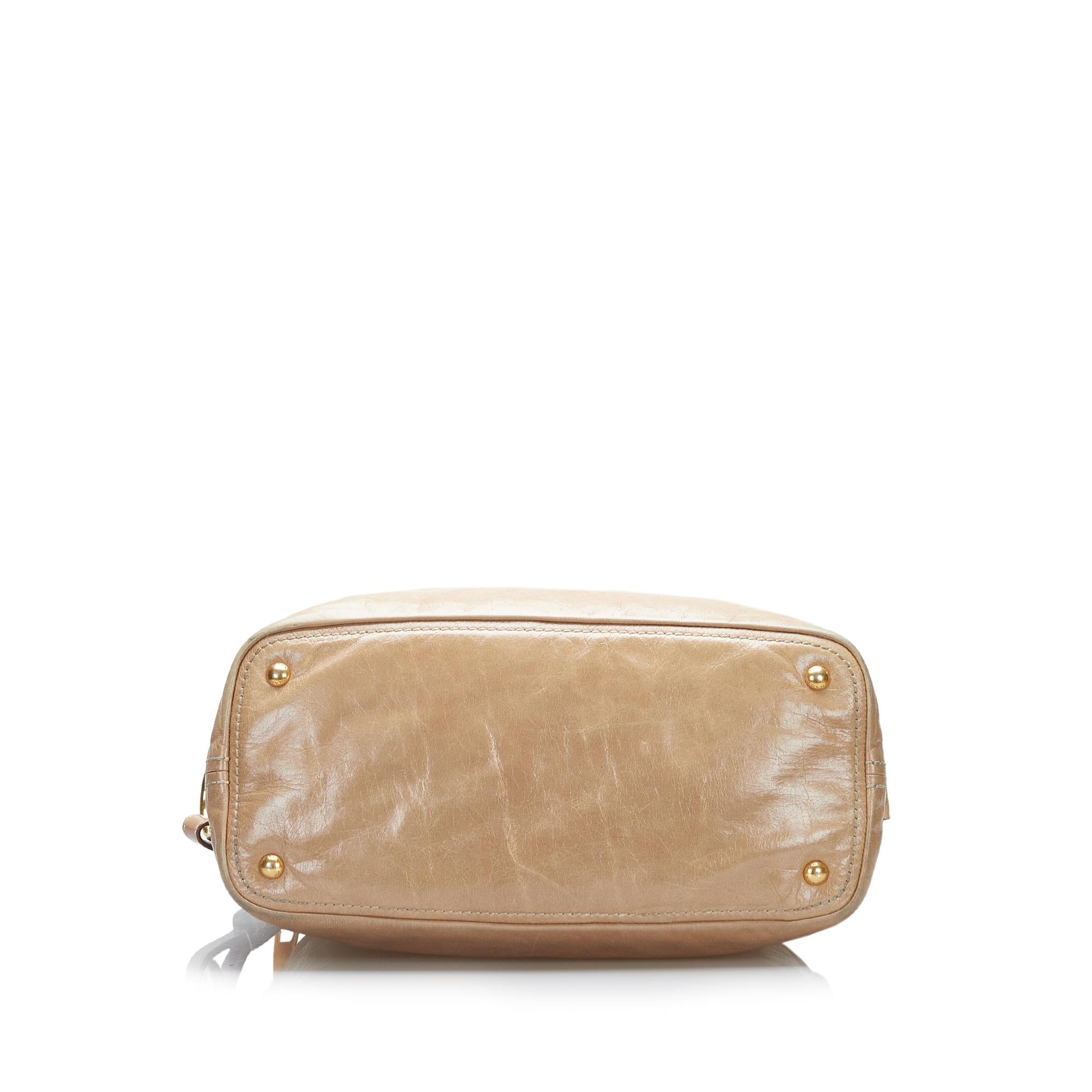 Prada Vitello Shine Shoulder Bag (SHG-hs6V3o)