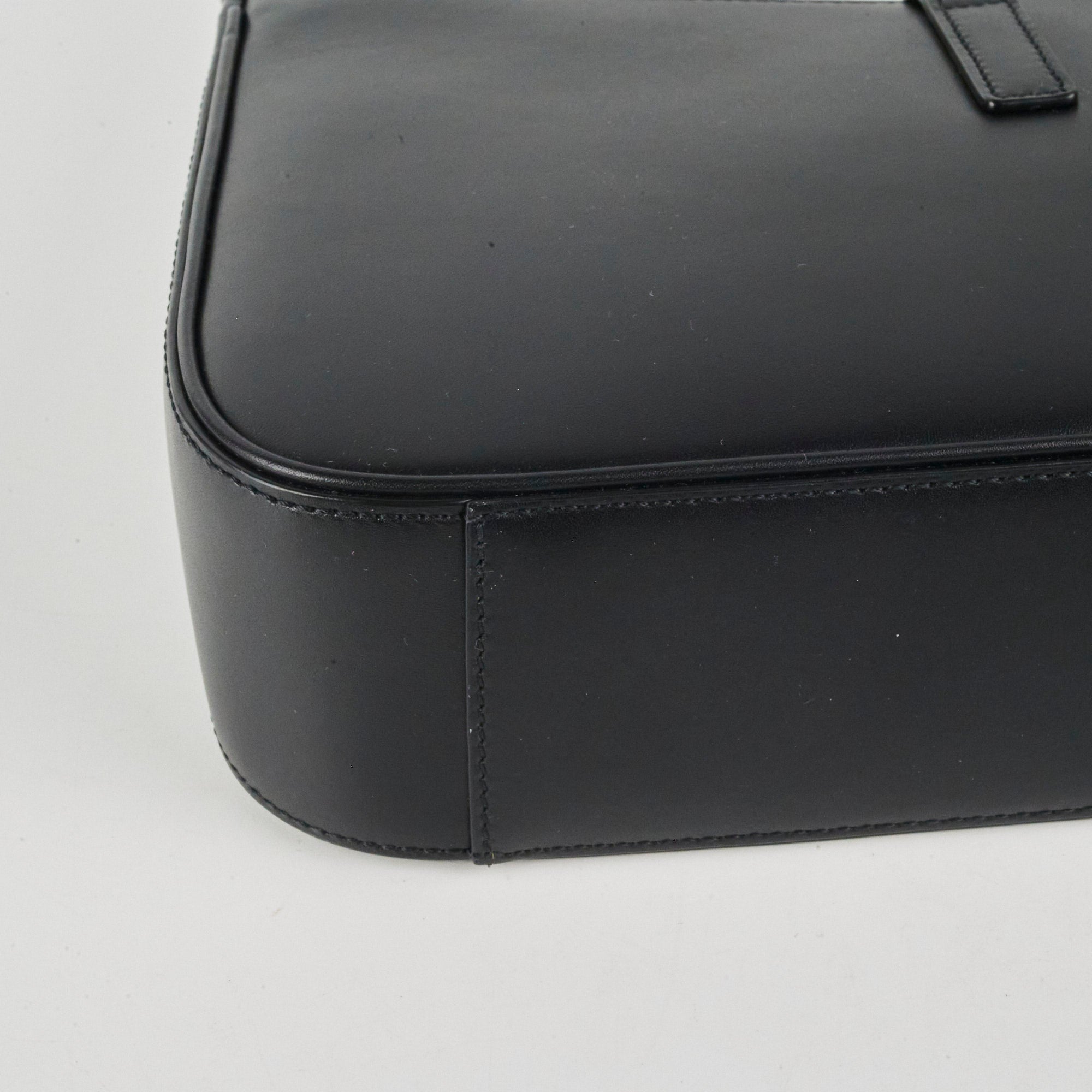Saint Laurent Le 5 A 7 Black Shoulder Bag