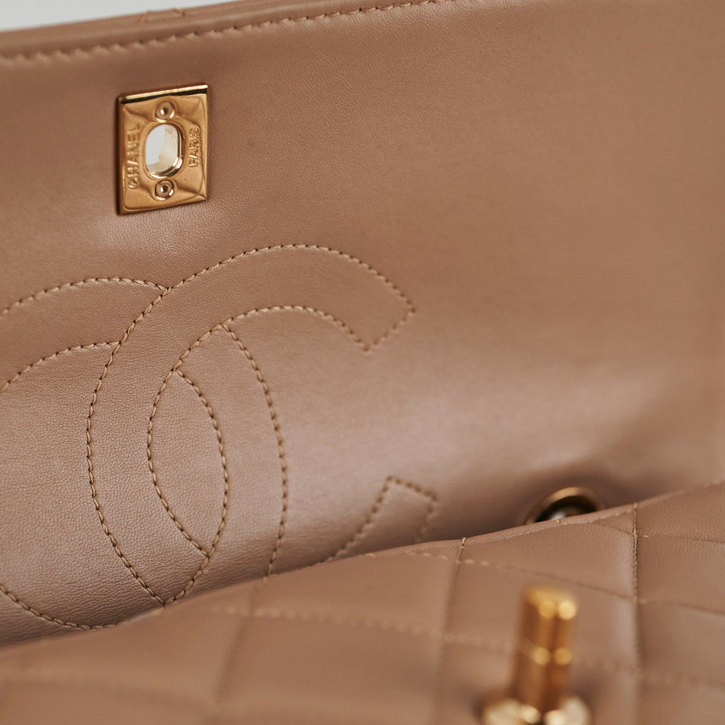ITEM 18 - Chanel medium trendy cc removable strap dark beige