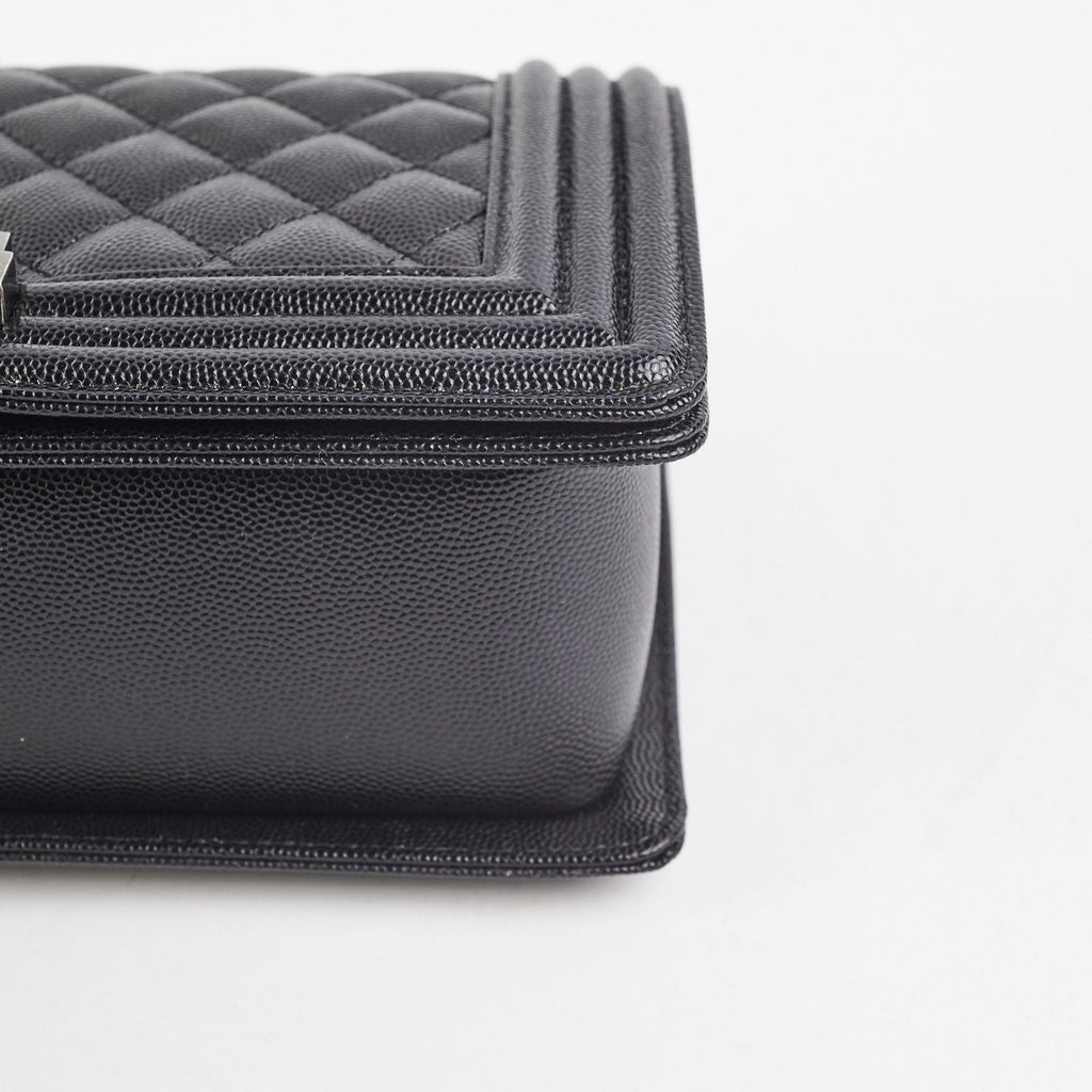 Chanel Caviar Old Medium Boy Black