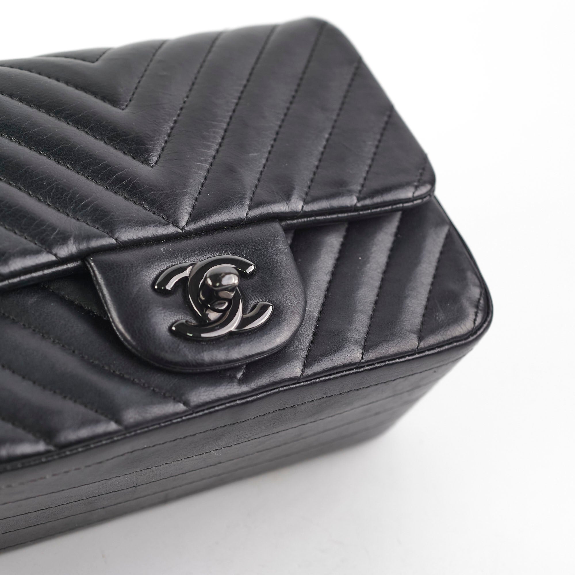 Chanel Mini Square Chevron So Black