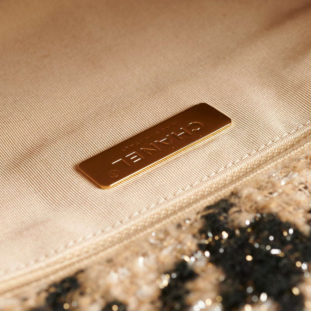 Chanel 19 Maxi Tweed Bag Beige/Black 28 Series