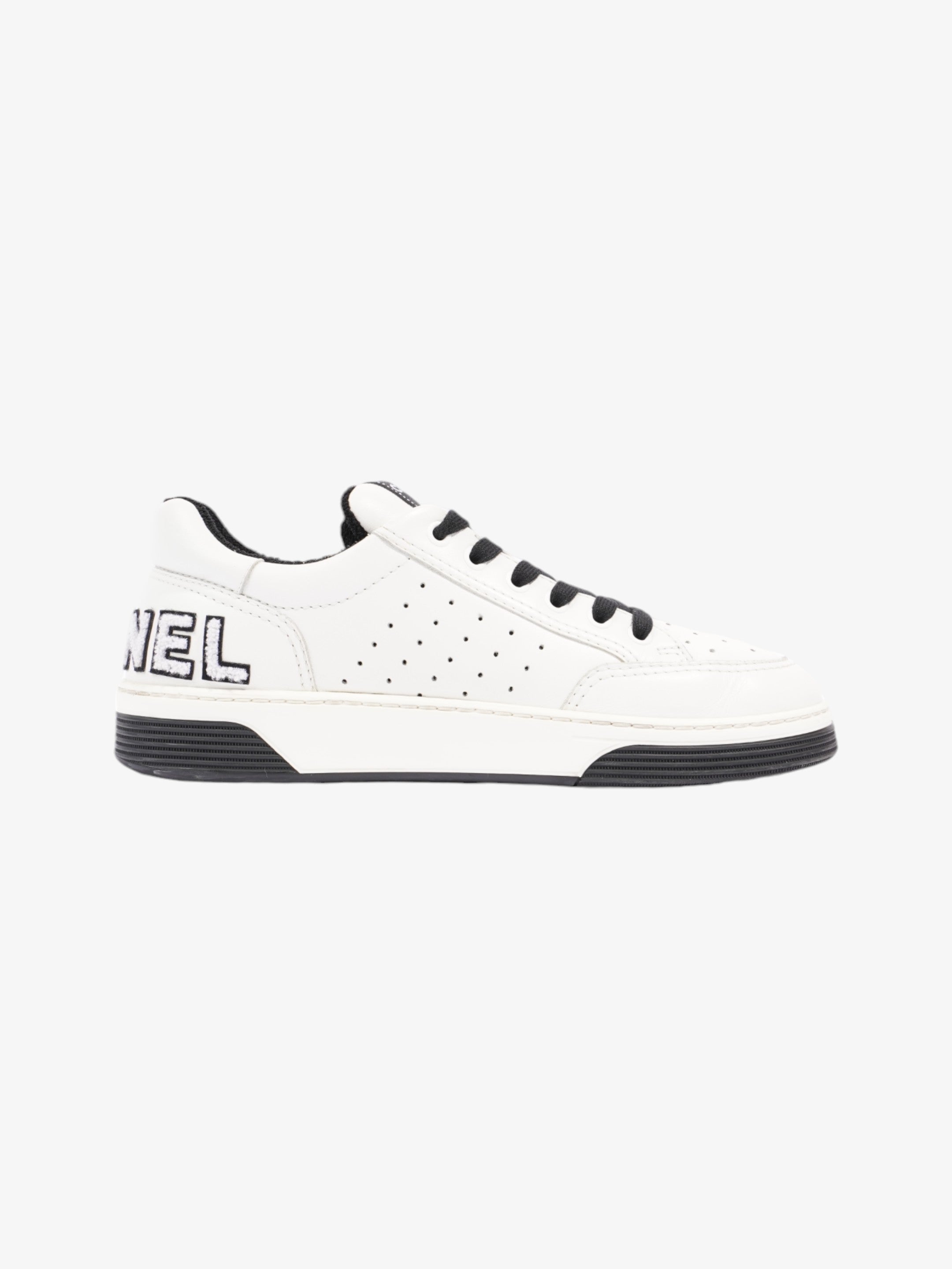 Chanel Logo Low Top Sneaker White / Black Leather EU 39 UK 6