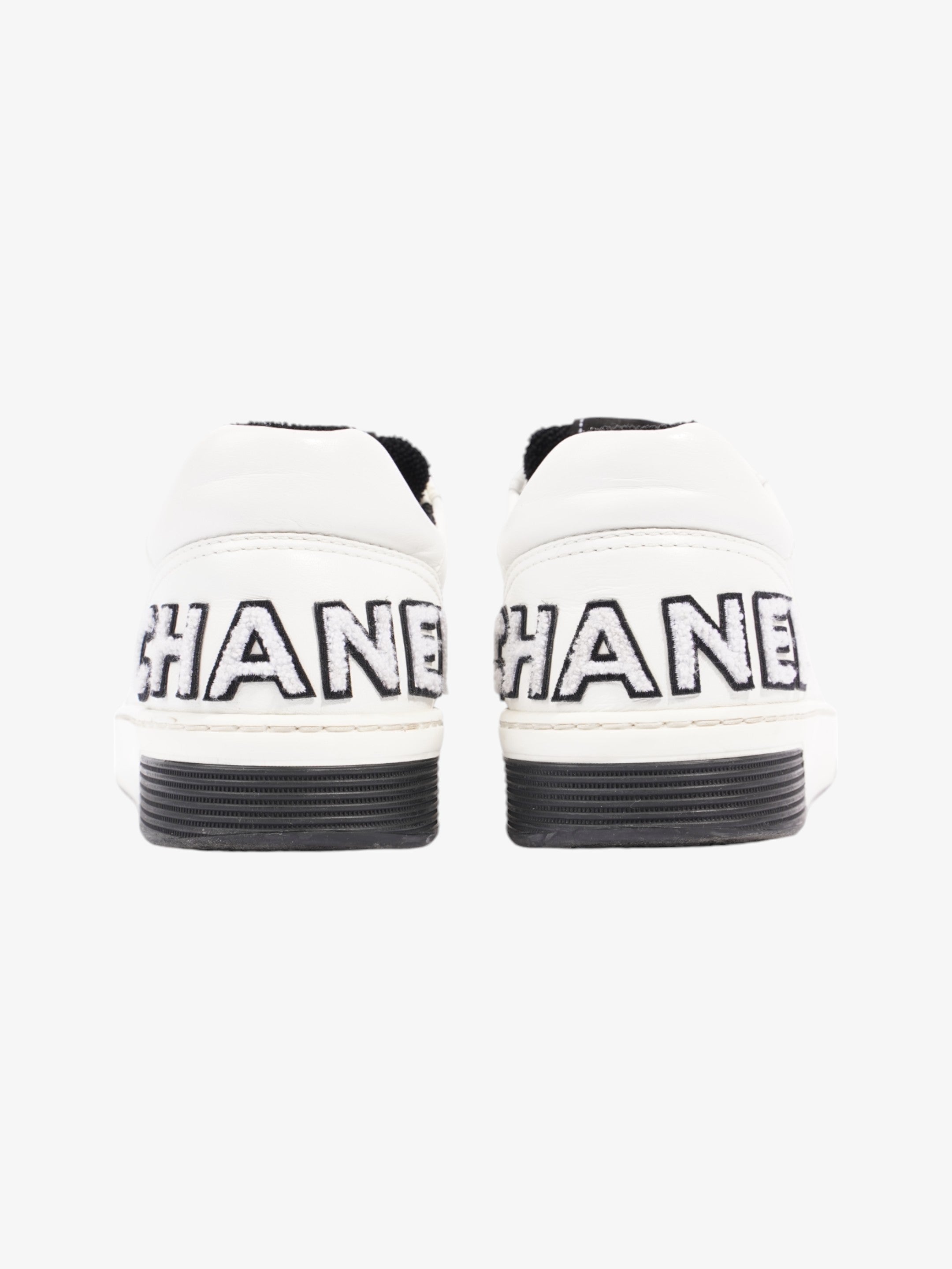 Chanel Logo Low Top Sneaker White / Black Leather EU 39 UK 6