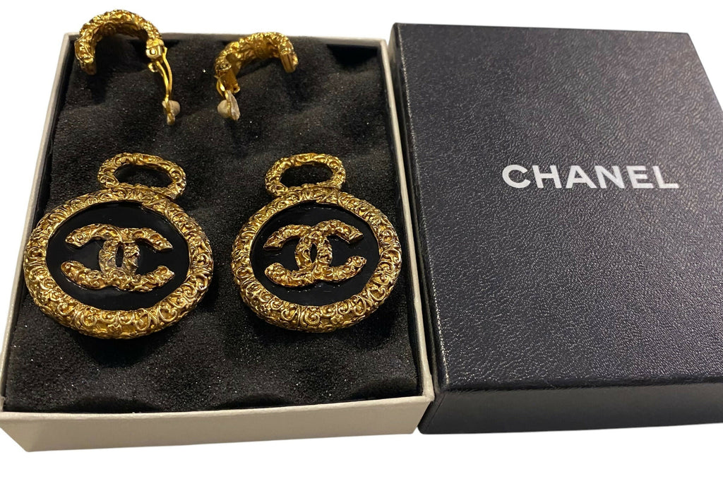 Chanel 93A Large Gold Metal Black Onyx Button Medallion Florentine Drop Dangle Clip-On Earrings