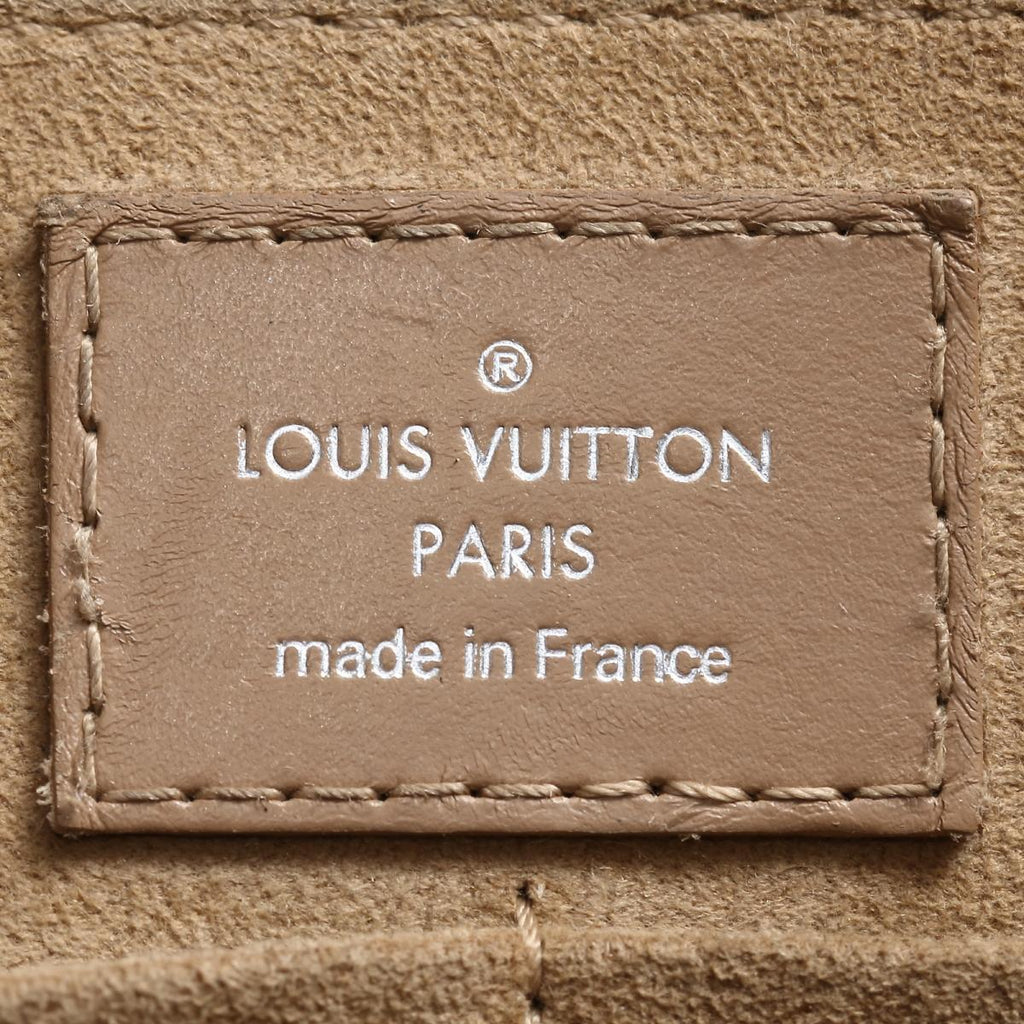 Louis Vuitto Very Tote MM Monogram Leather Bag