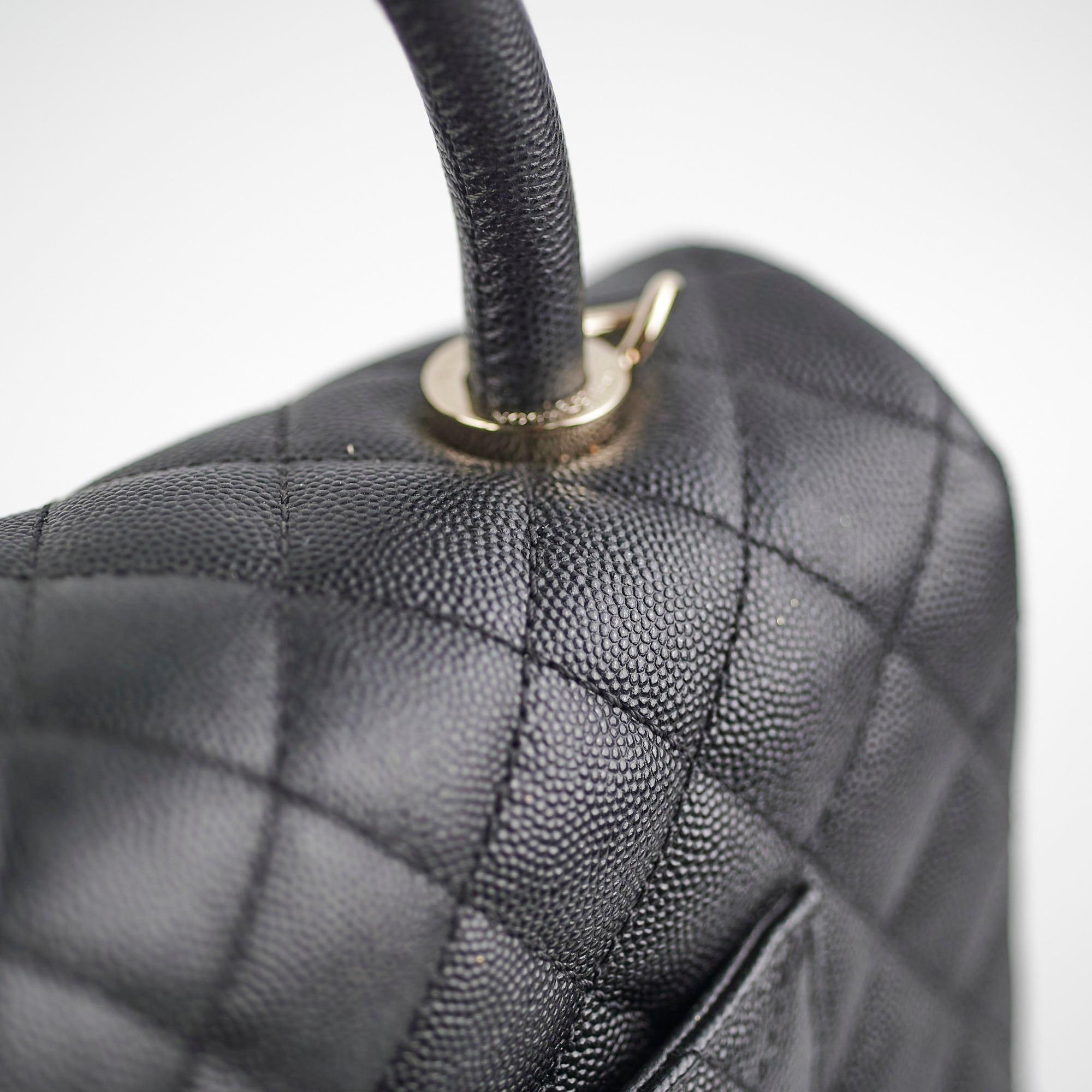 Chanel Medium Caviar Coco Handle Black