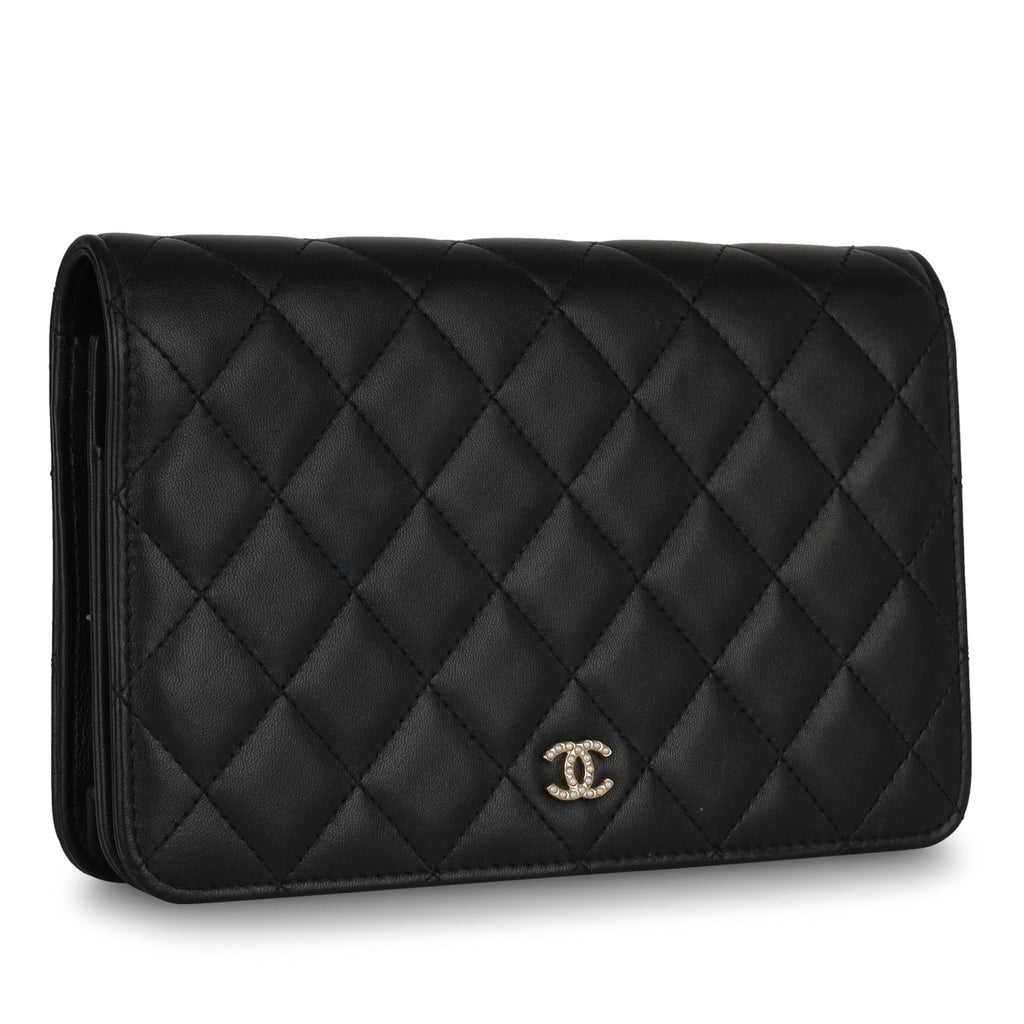 Chanel Pearl WOC