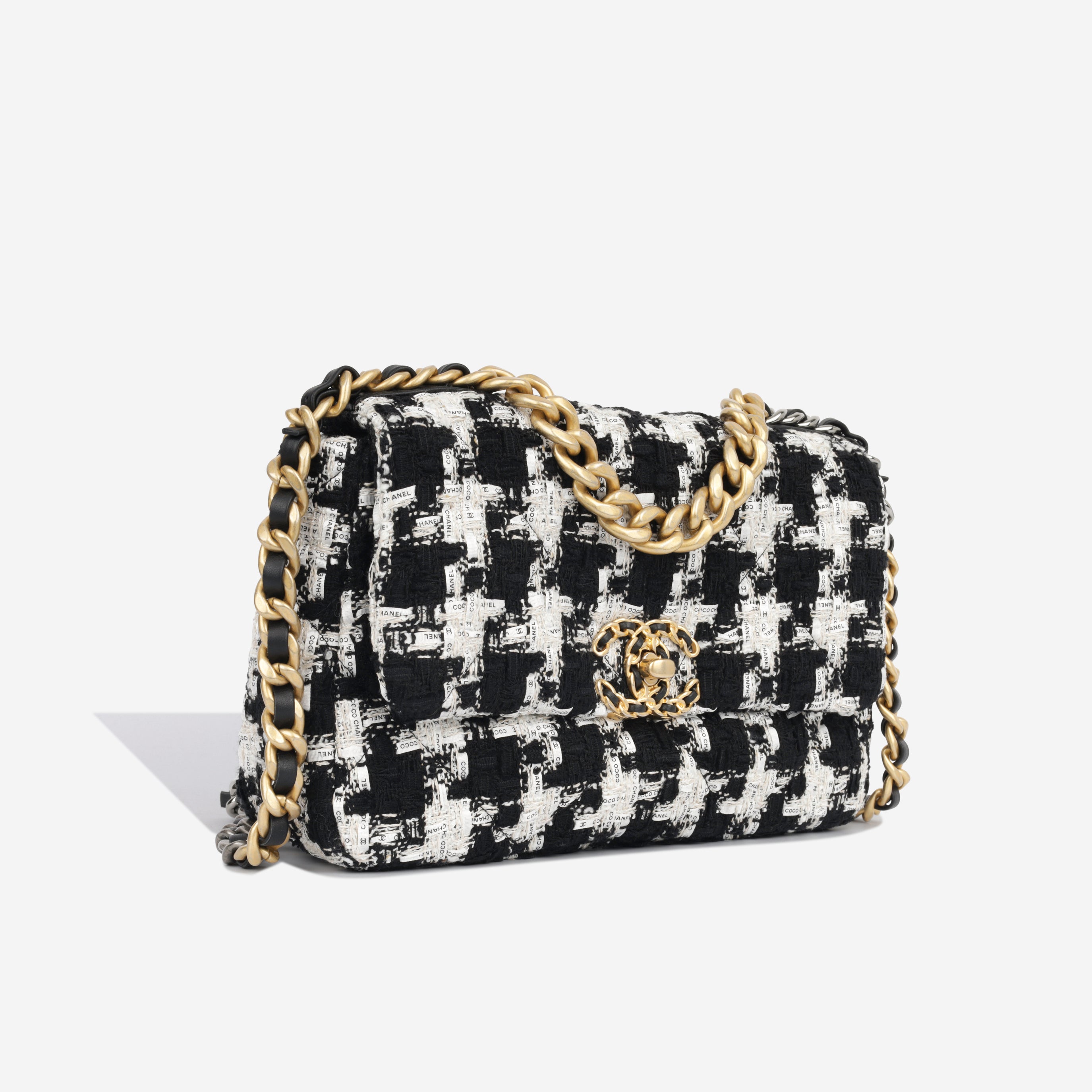 Chanel Chanel 19 - Small