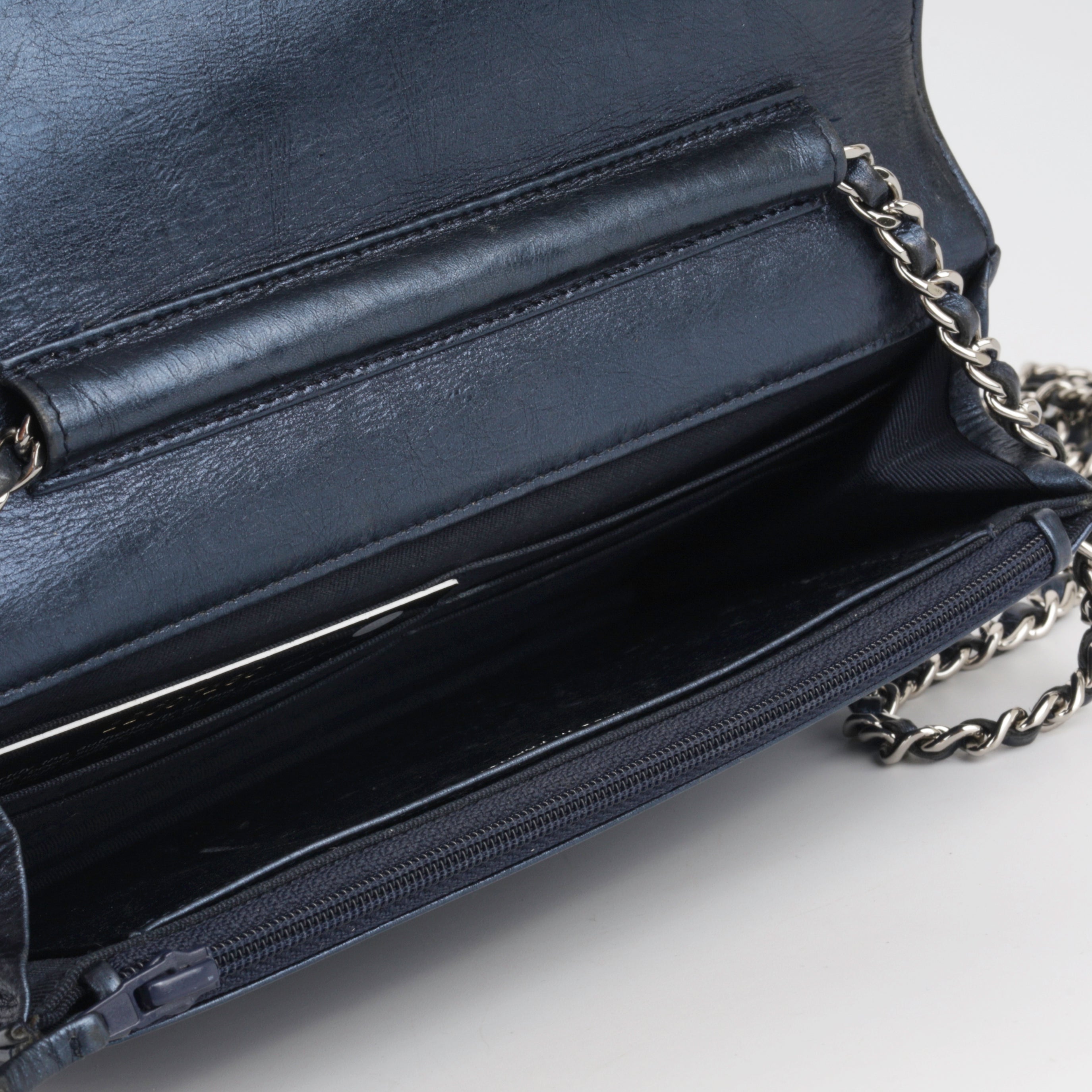 Chanel Re-issue Wallet on Chain