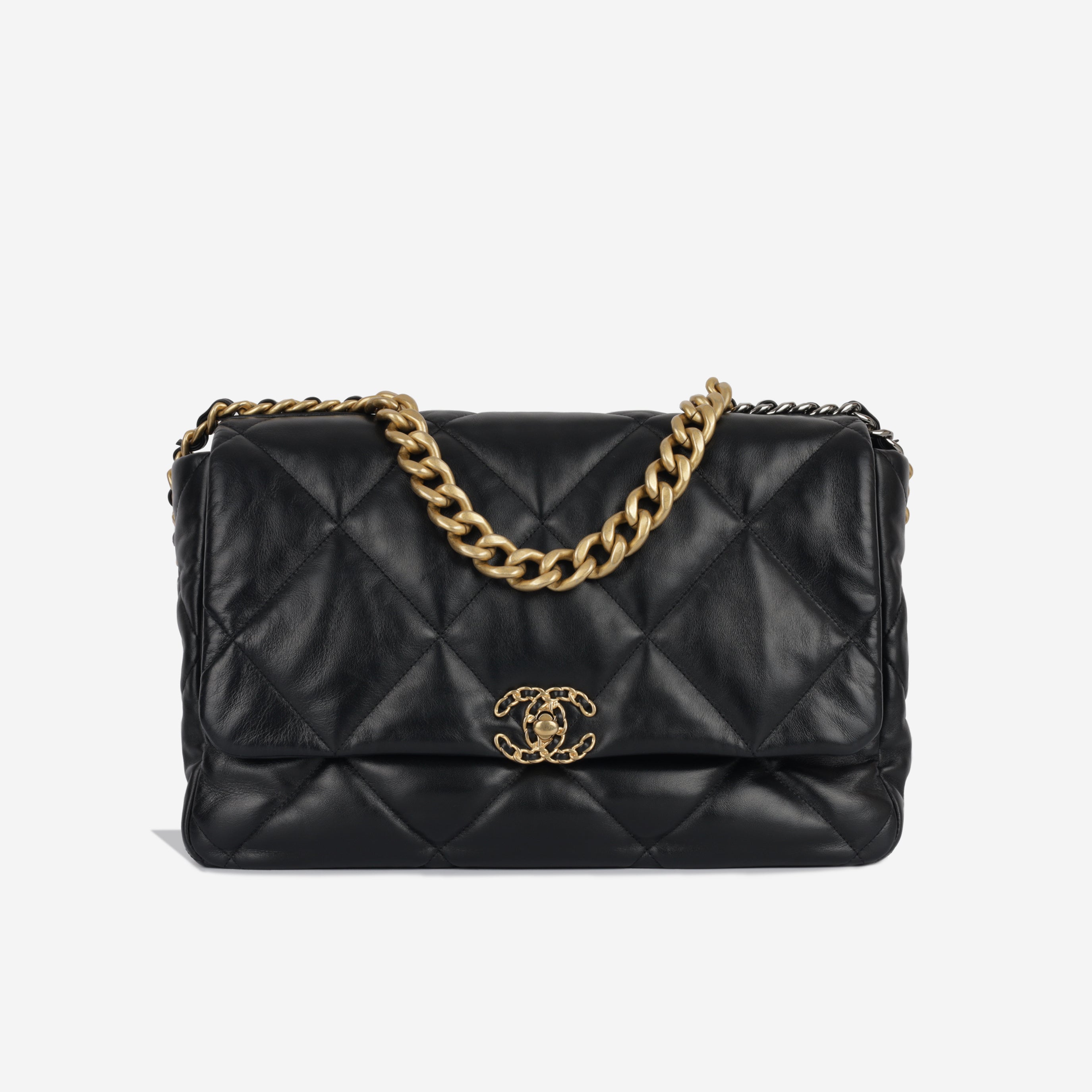 Chanel Maxi 19 Flap