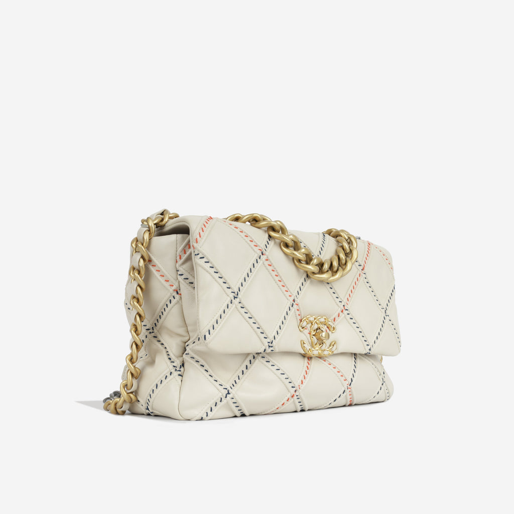 Chanel Chanel 19 - Large