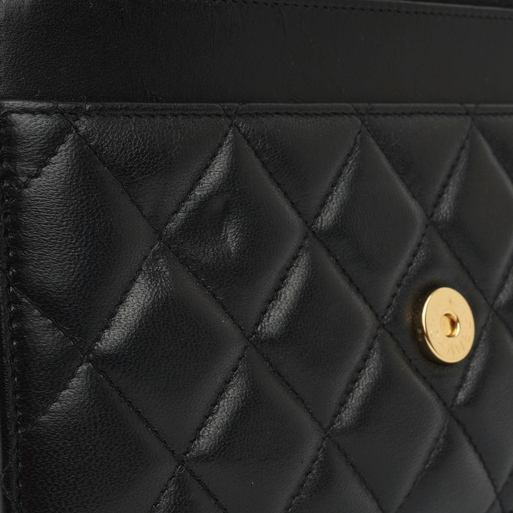 Chanel Classic Wallet on Chain