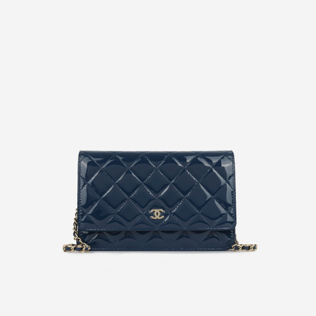 Chanel Classic Wallet on Chain