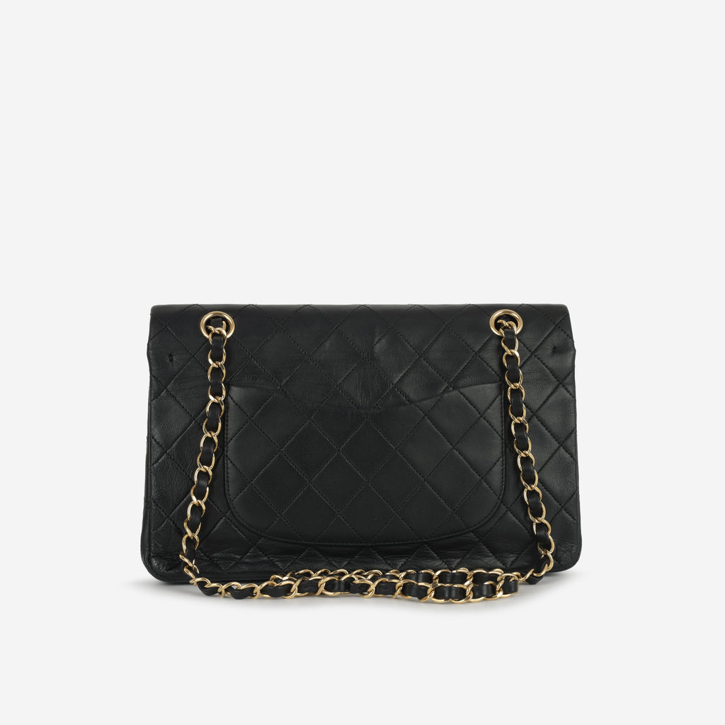 Chanel Vintage Medium Classic Flap