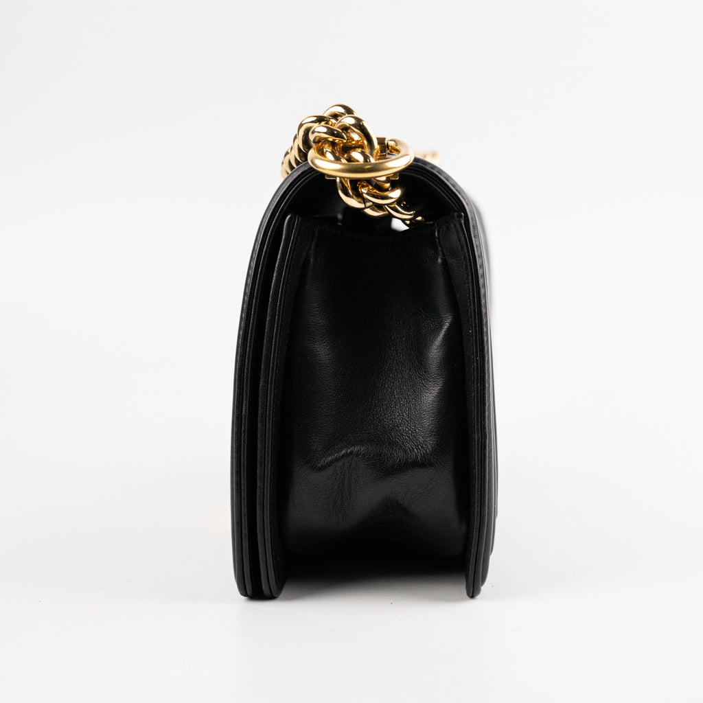 Chanel Old Medium Boy Chevron Black