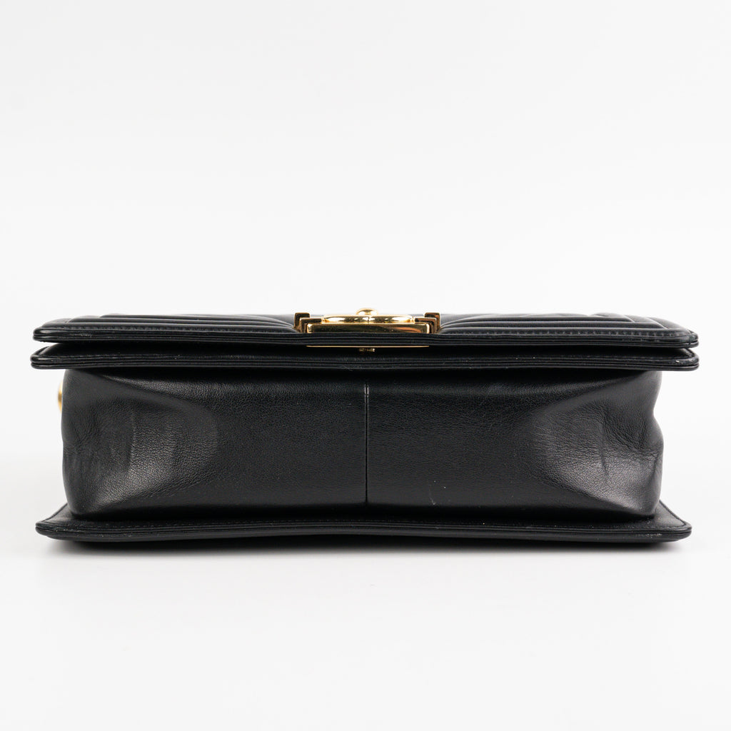 Chanel Old Medium Boy Chevron Black