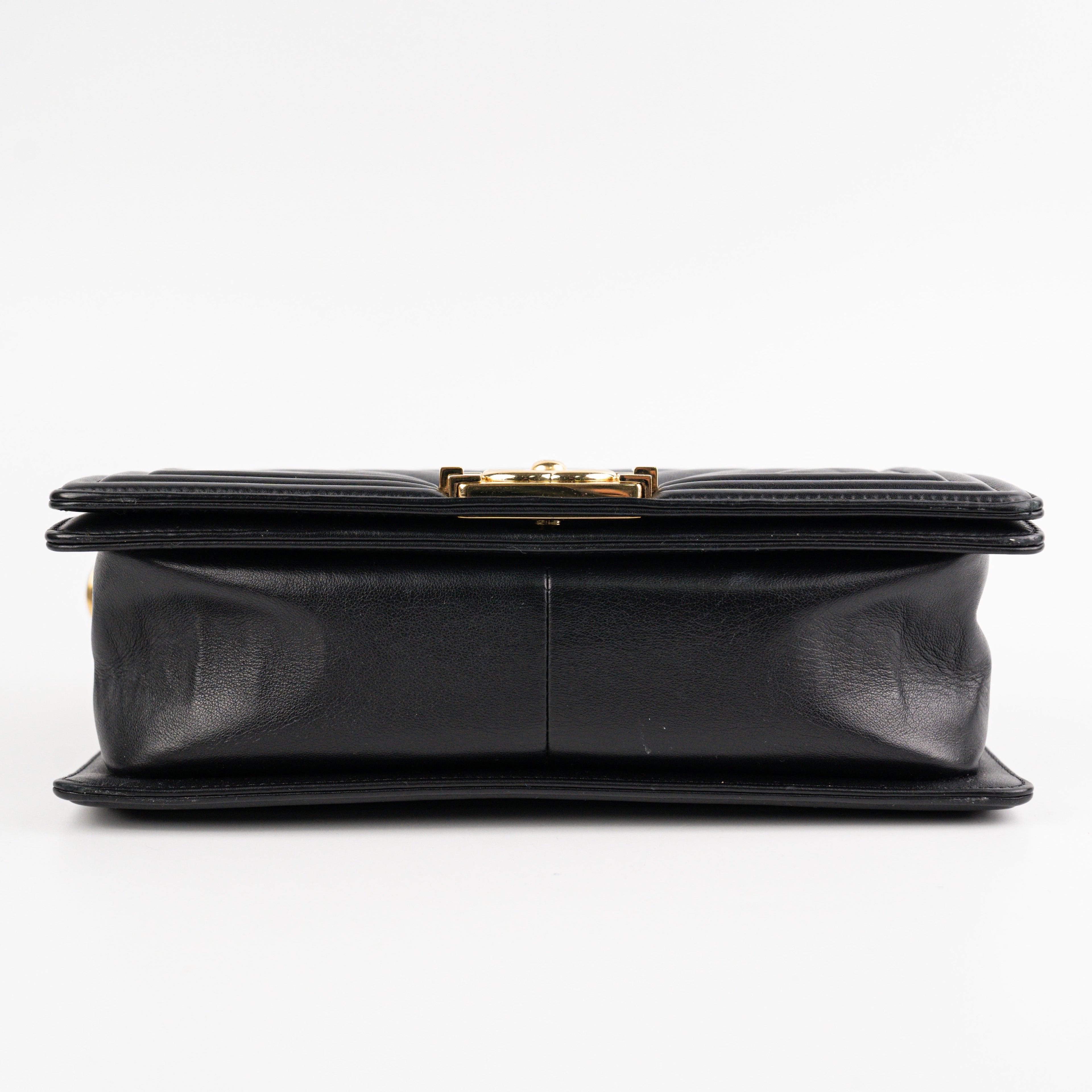 Chanel Old Medium Boy Chevron Black