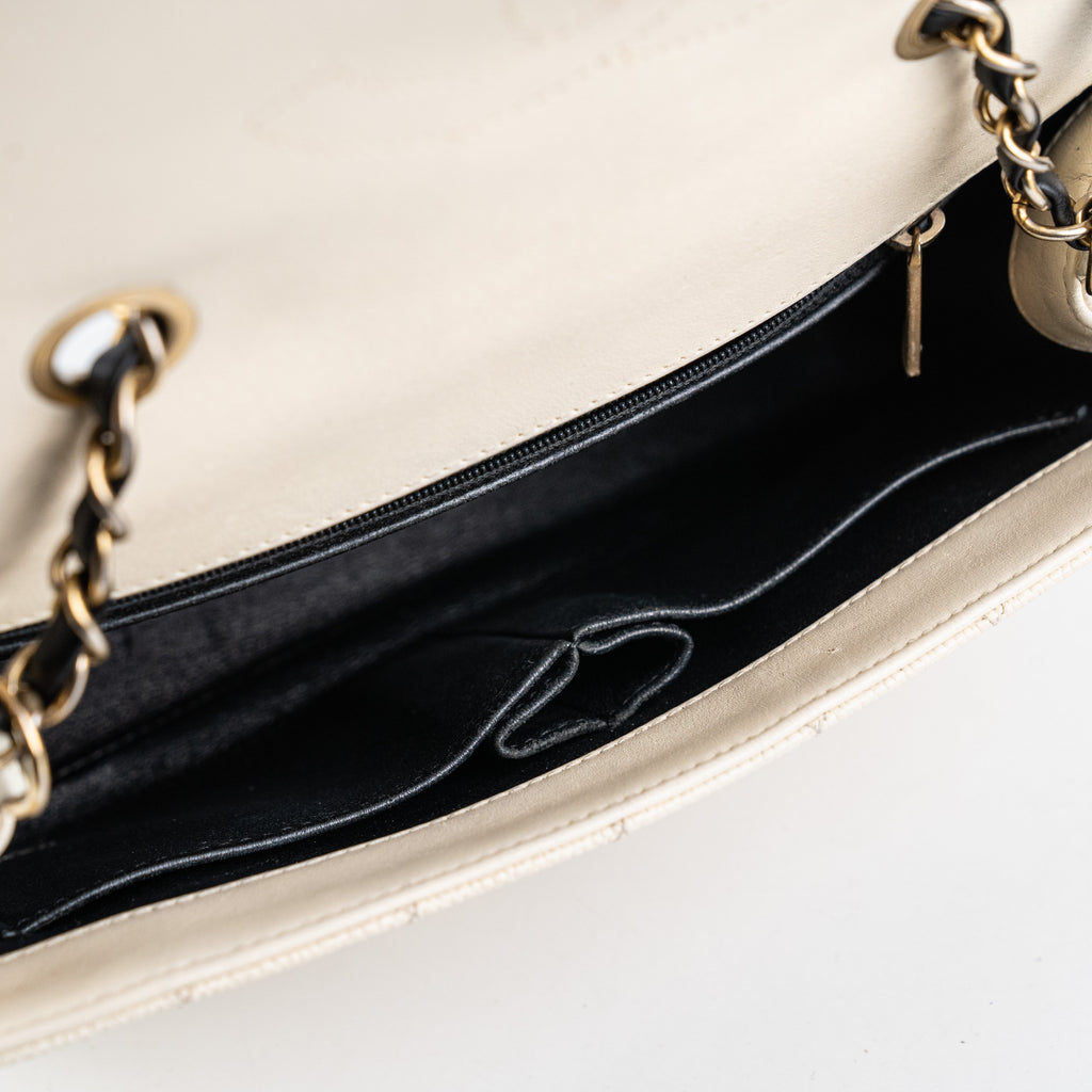 Chanel Filigree Caviar Flap Cream