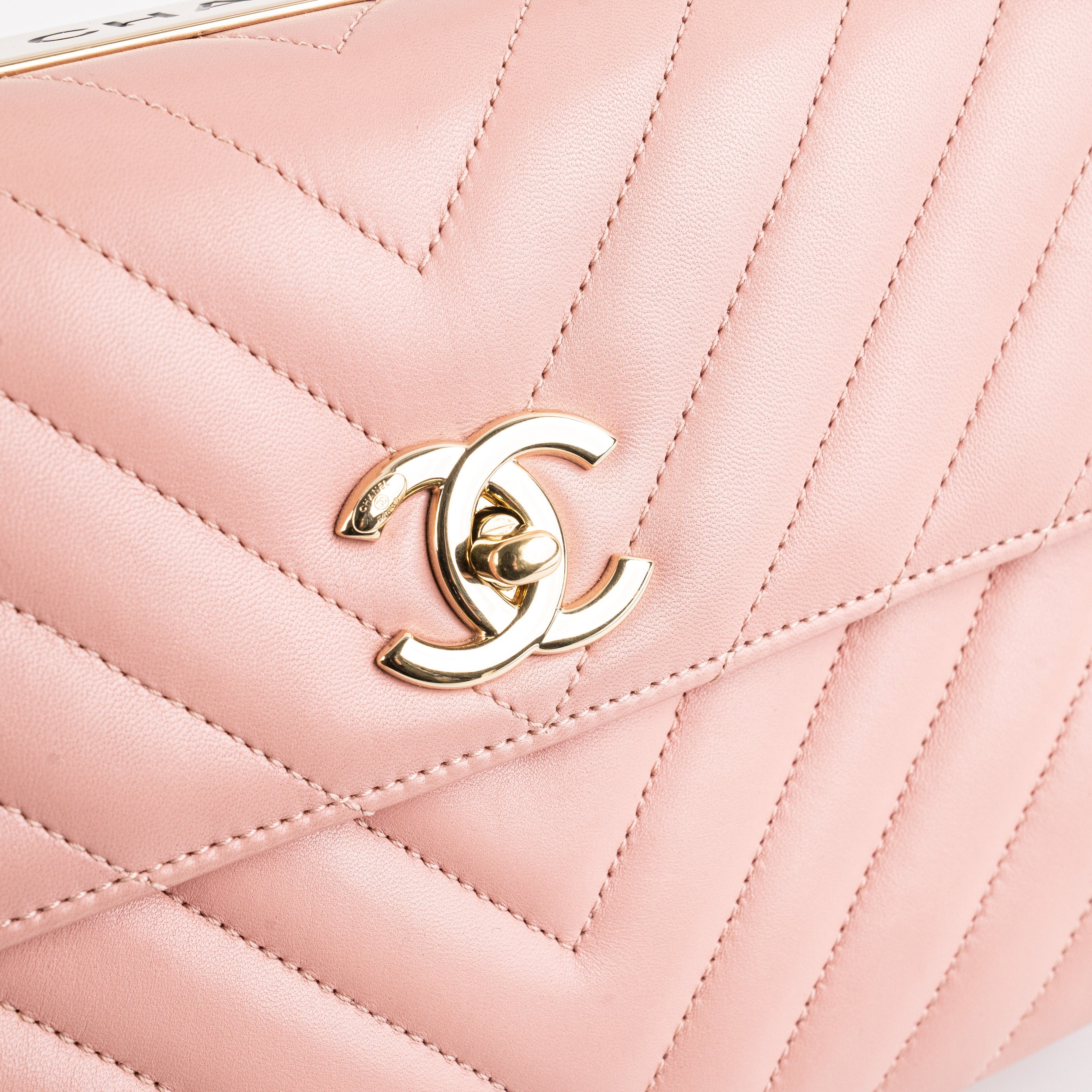 ITEM 16 - Chanel Chevron Trendy CC Small Pink
