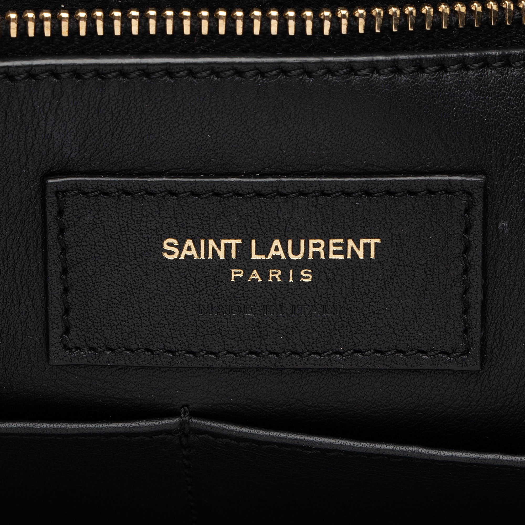 Saint Laurent Calfskin Cabas Chyc Medium Tote (SHF-vEmkbR)