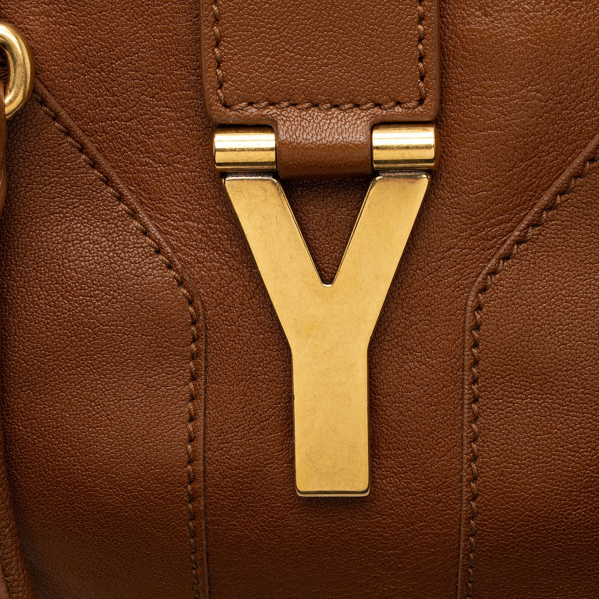 Saint Laurent Calfskin Cabas Chyc Medium Tote (SHF-Ivua2g)