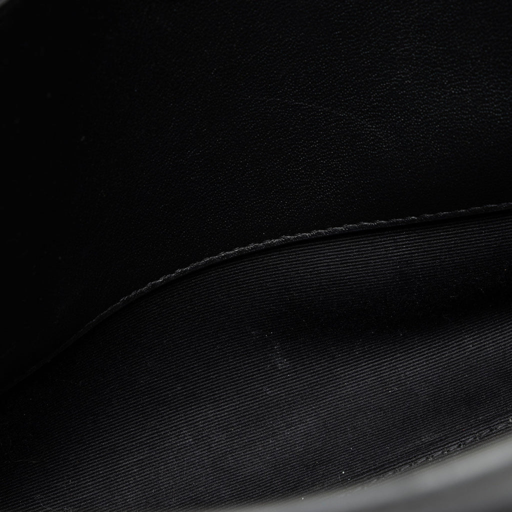 Saint Laurent Calfskin Monogram Uptown Medium Tote (SHF-GumjsZ)