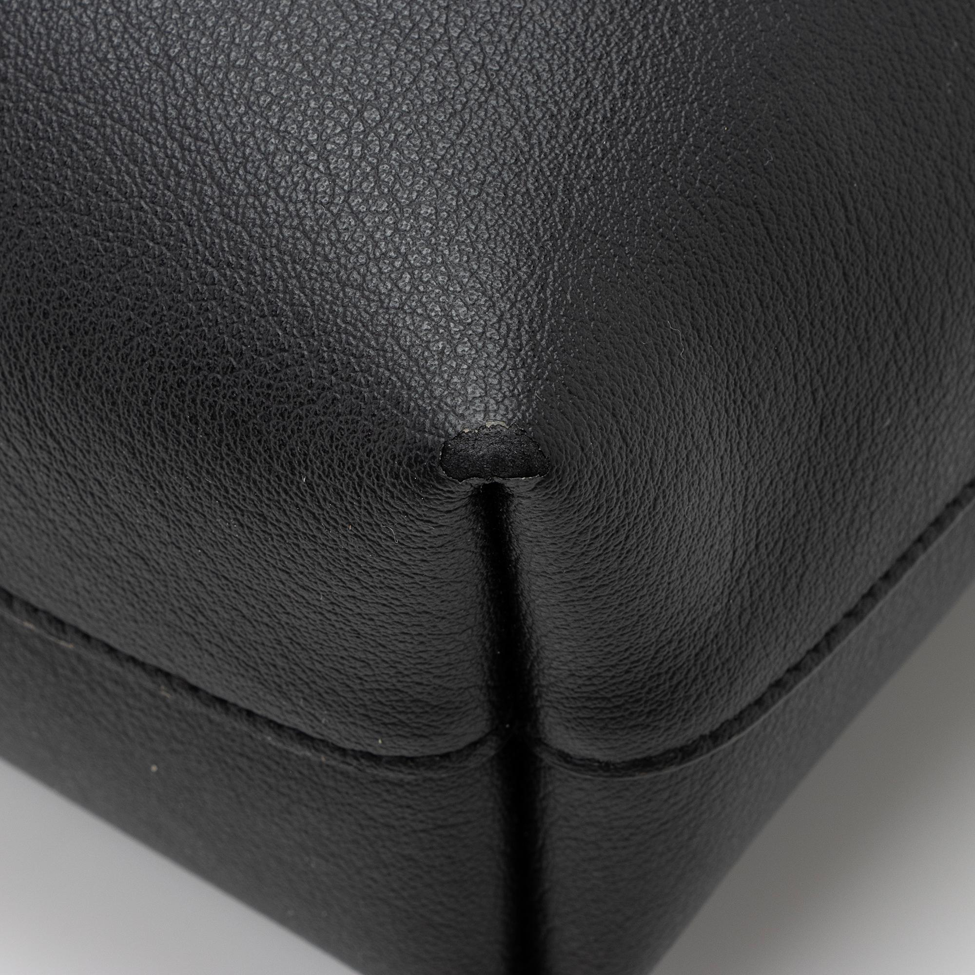 Saint Laurent Calfskin Toy Shopping Tote (SHF-22645)