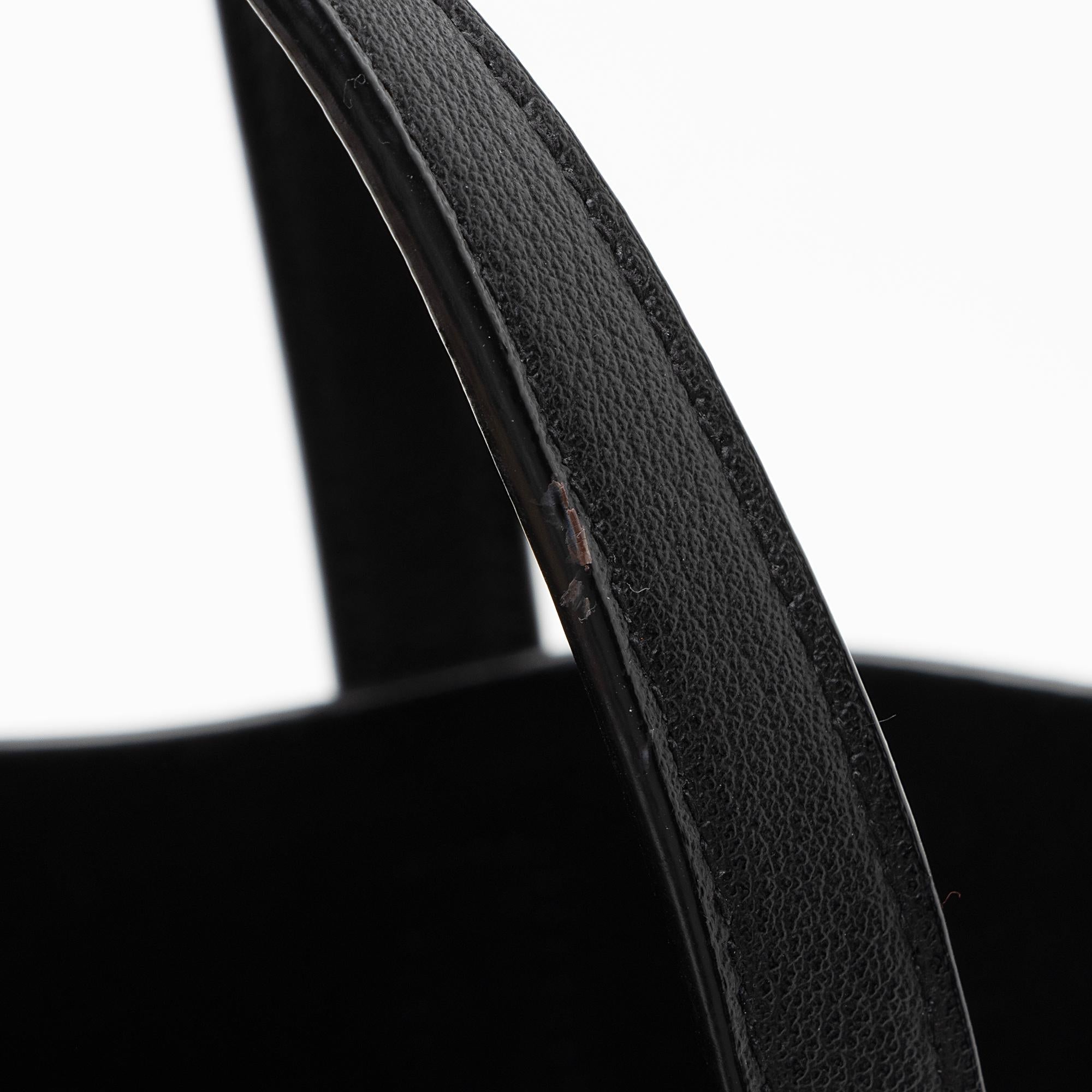 Saint Laurent Calfskin Toy Shopping Tote (SHF-22645)