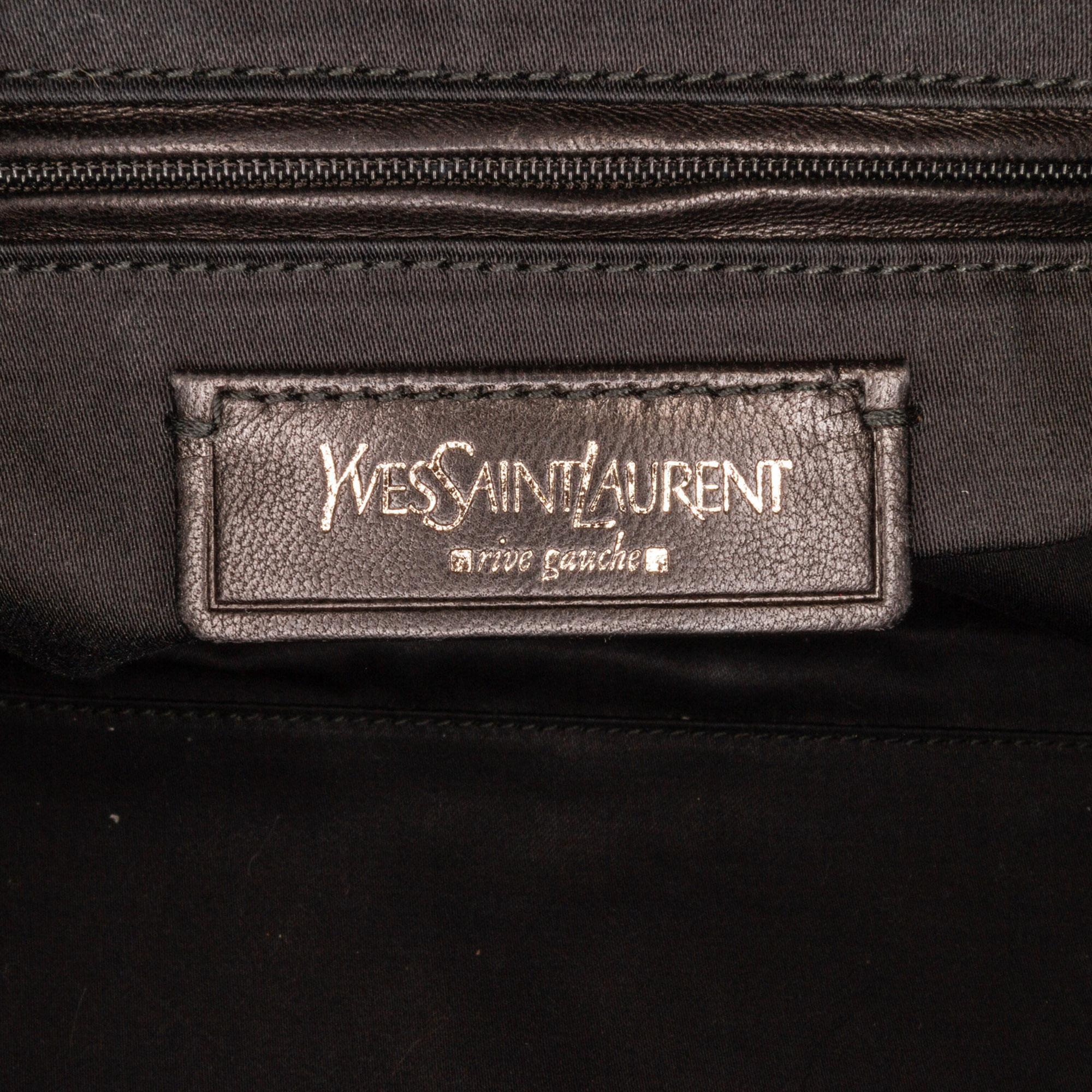 Saint Laurent Easy Y Patent Leather Tote (SHG-lKKK1r)
