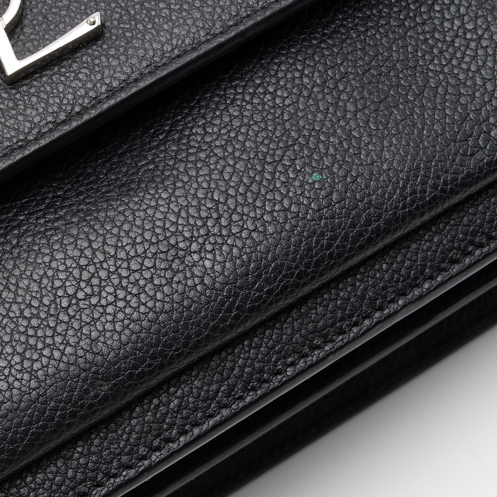 Saint Laurent Grained Calfskin Monogram Sunset Medium Shoulder Bag (SHF-NWQ0FK)